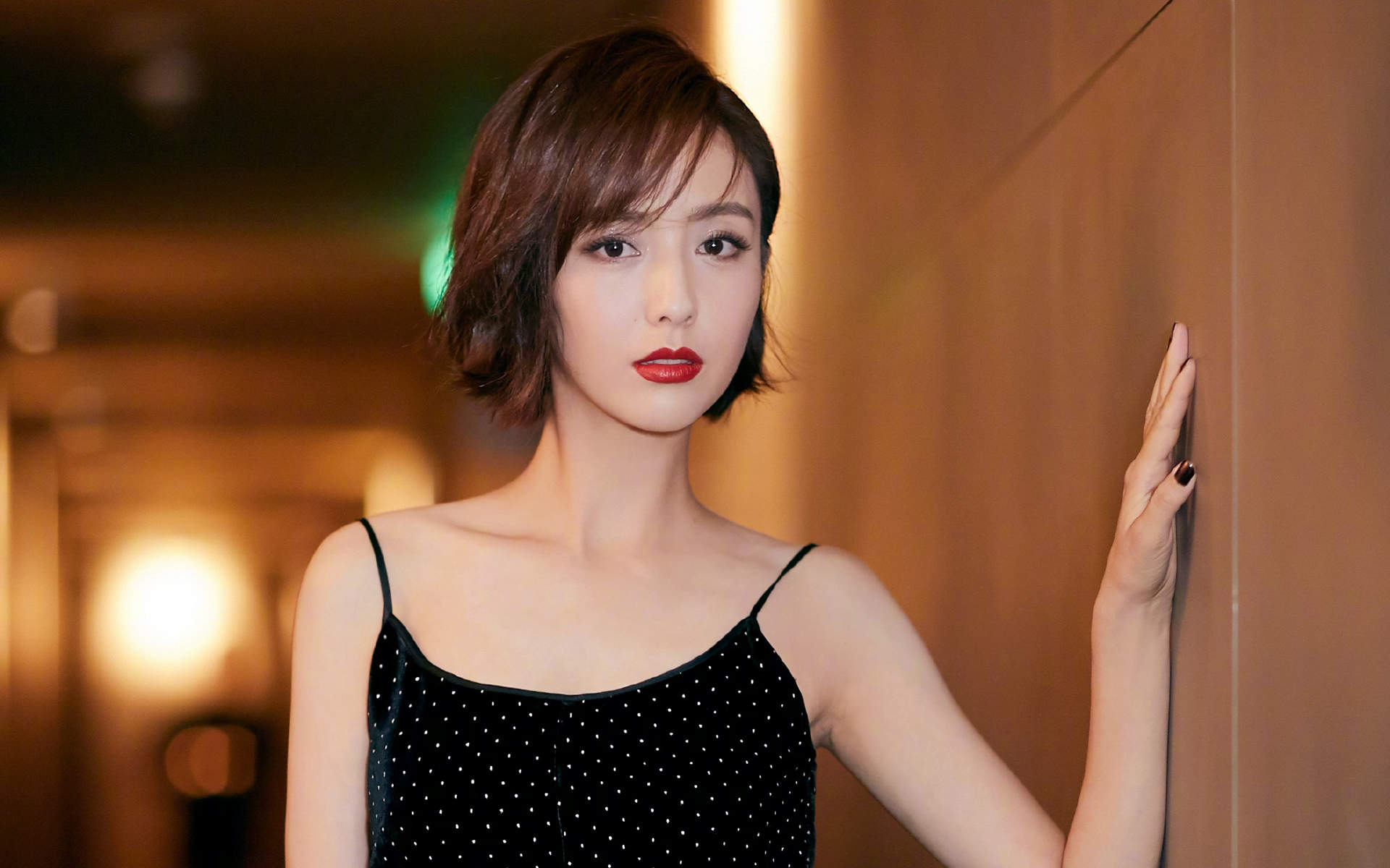 高清中国内地新疆伊犁影视女演员佟丽娅美艳性感高清桌面壁纸图片 高清中国内地新疆伊犁影视女演员佟丽娅美艳性感高清桌面壁纸图片