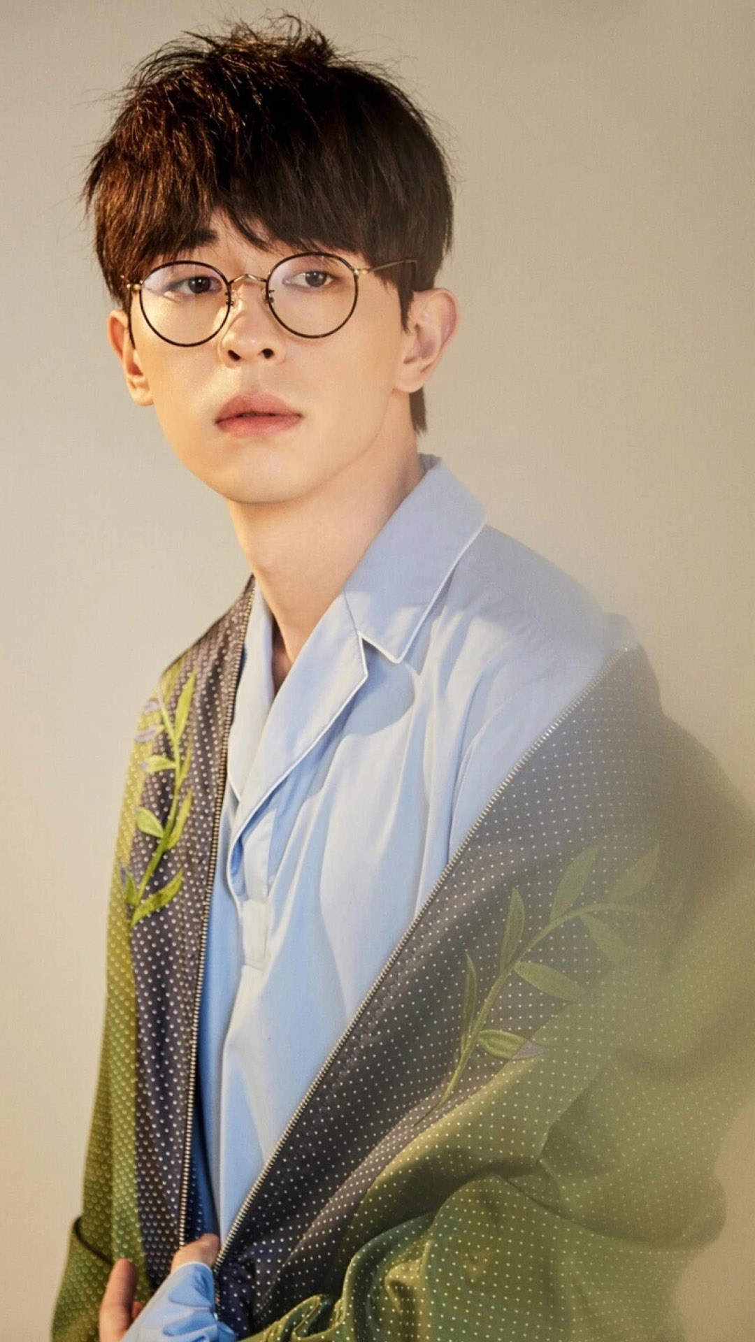 高清河北省石家庄男明显邓伦帅气迷人写真图片手机壁纸图片