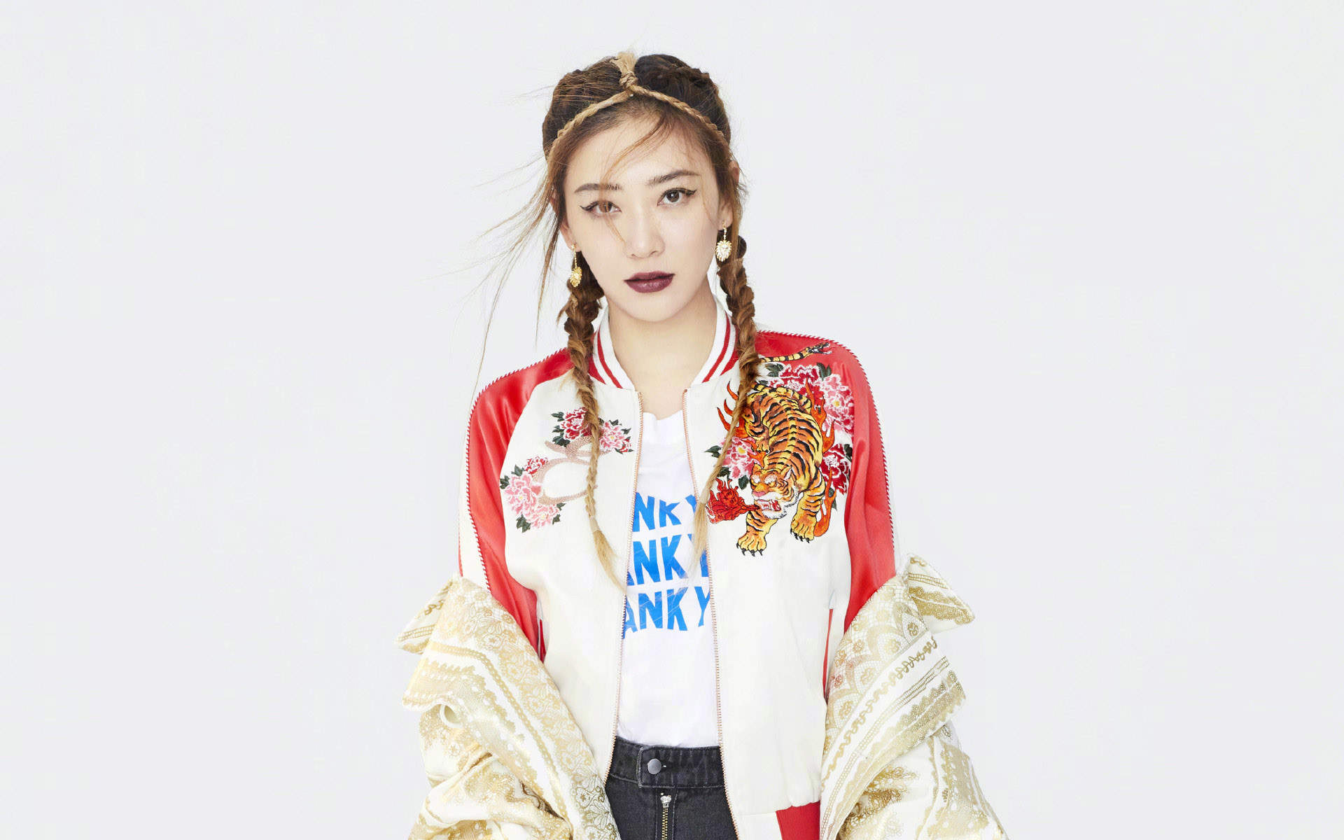 高清台湾女明显应采儿优雅甜美时尚写真大片图片