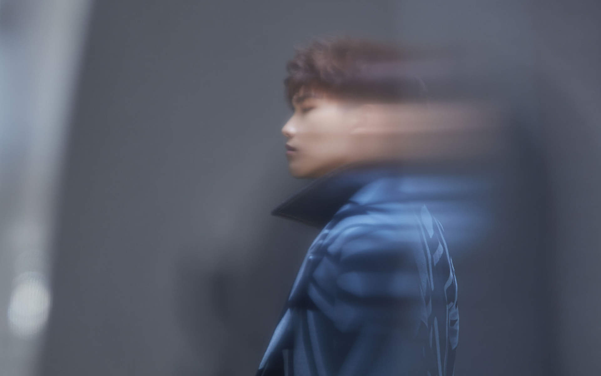 高清出生于河南省郑州男星邢昭林白色西装帅气写真图片图片