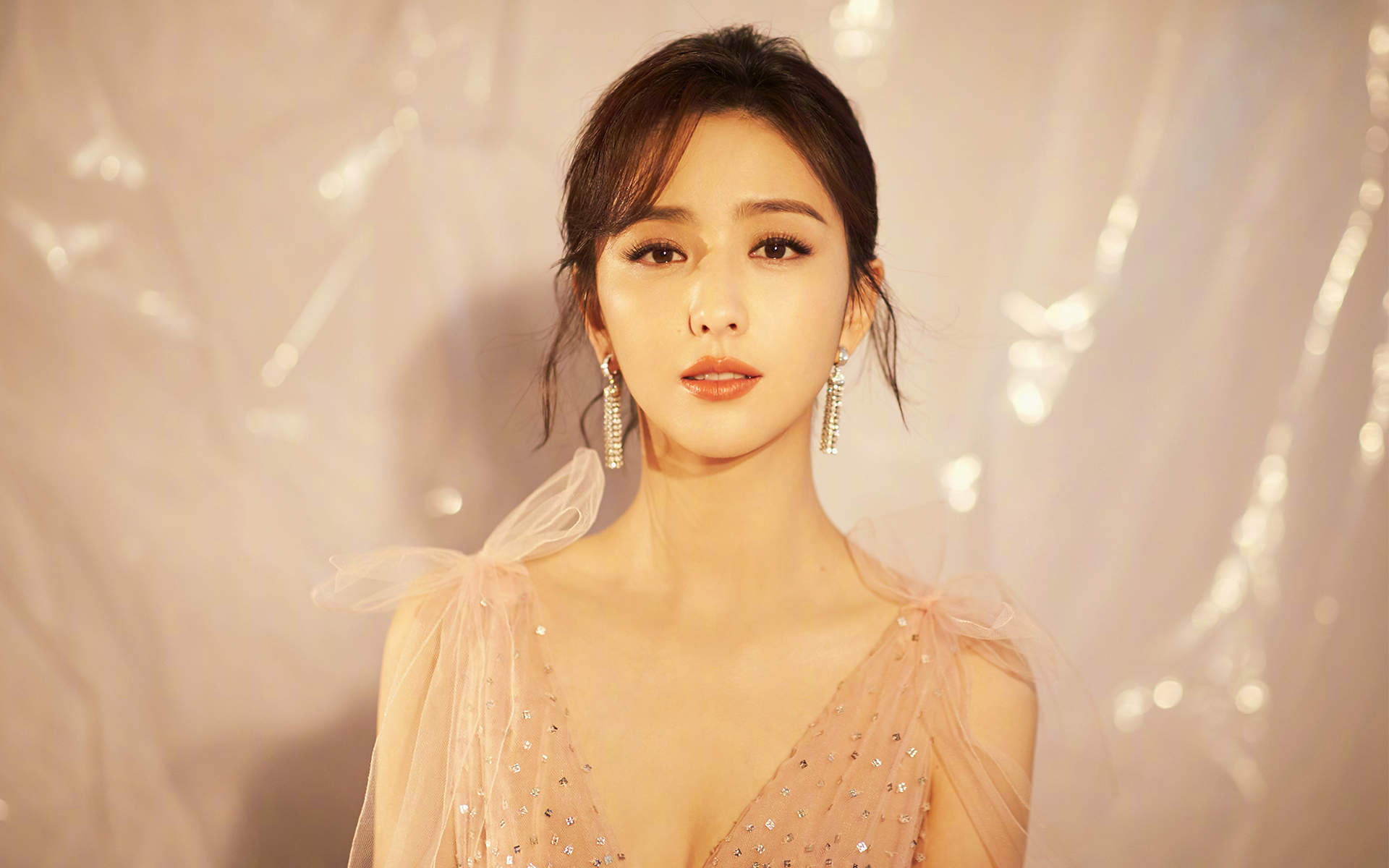 高清中国内地新疆伊犁影视女演员佟丽娅清纯性感写真图片图片 高清中国内地新疆伊犁影视女演员佟丽娅清纯性感写真图片图片