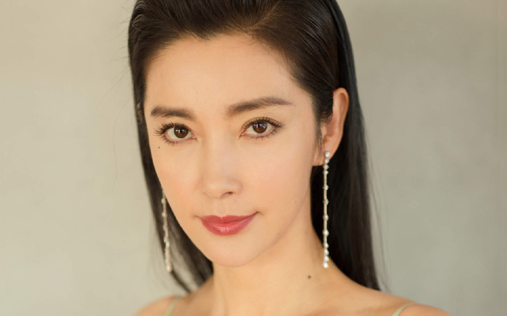 高清黑龙江省哈尔滨市无常女演员李冰冰代言网游神韵比陈妍希更似小龙女图片