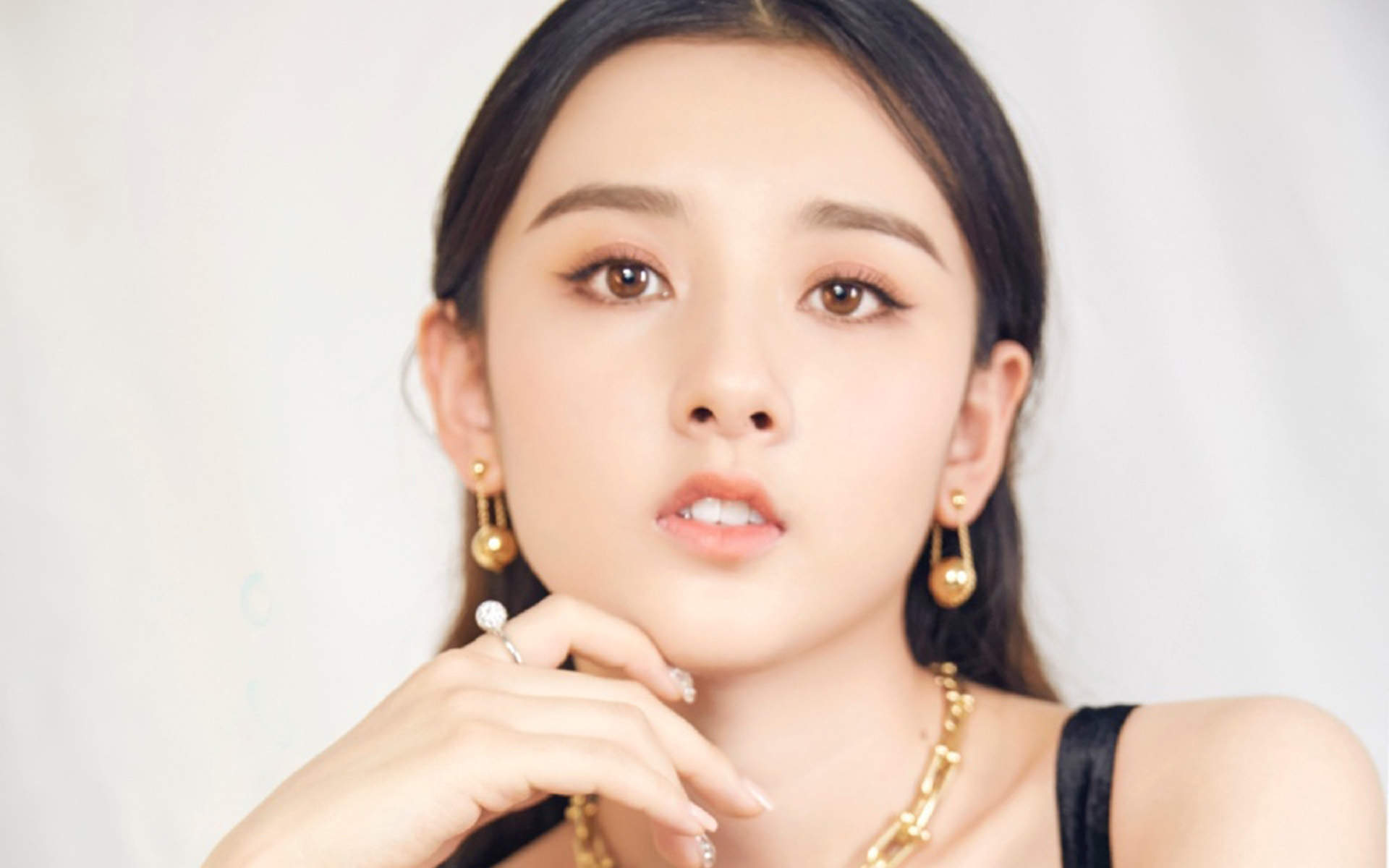中国北京当代95后女演员宋祖儿典雅迷人写真图片桌面壁纸图片 中国北京当代95后女演员宋祖儿典雅迷人写真图片桌面壁纸图片