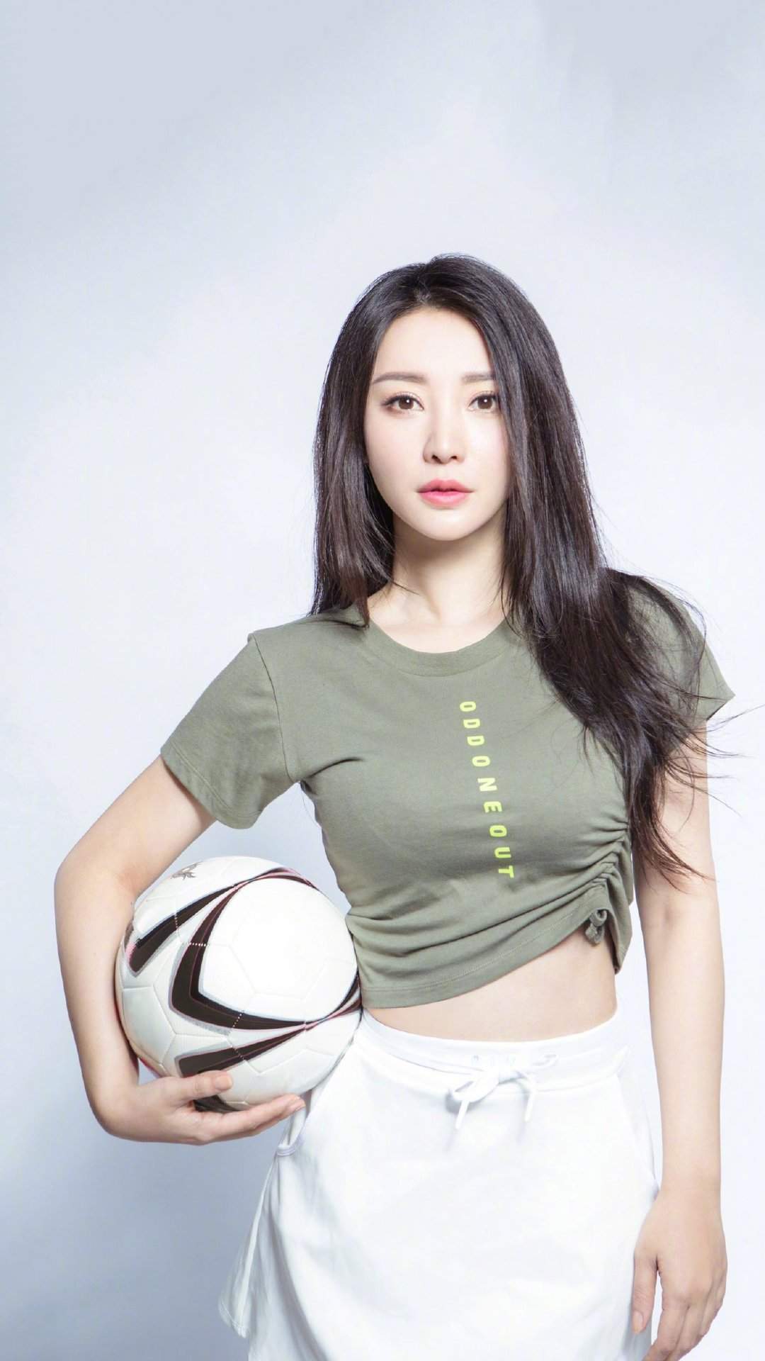中国内地湖南衡阳女演员柳岩性感优雅写真桌面壁纸图片