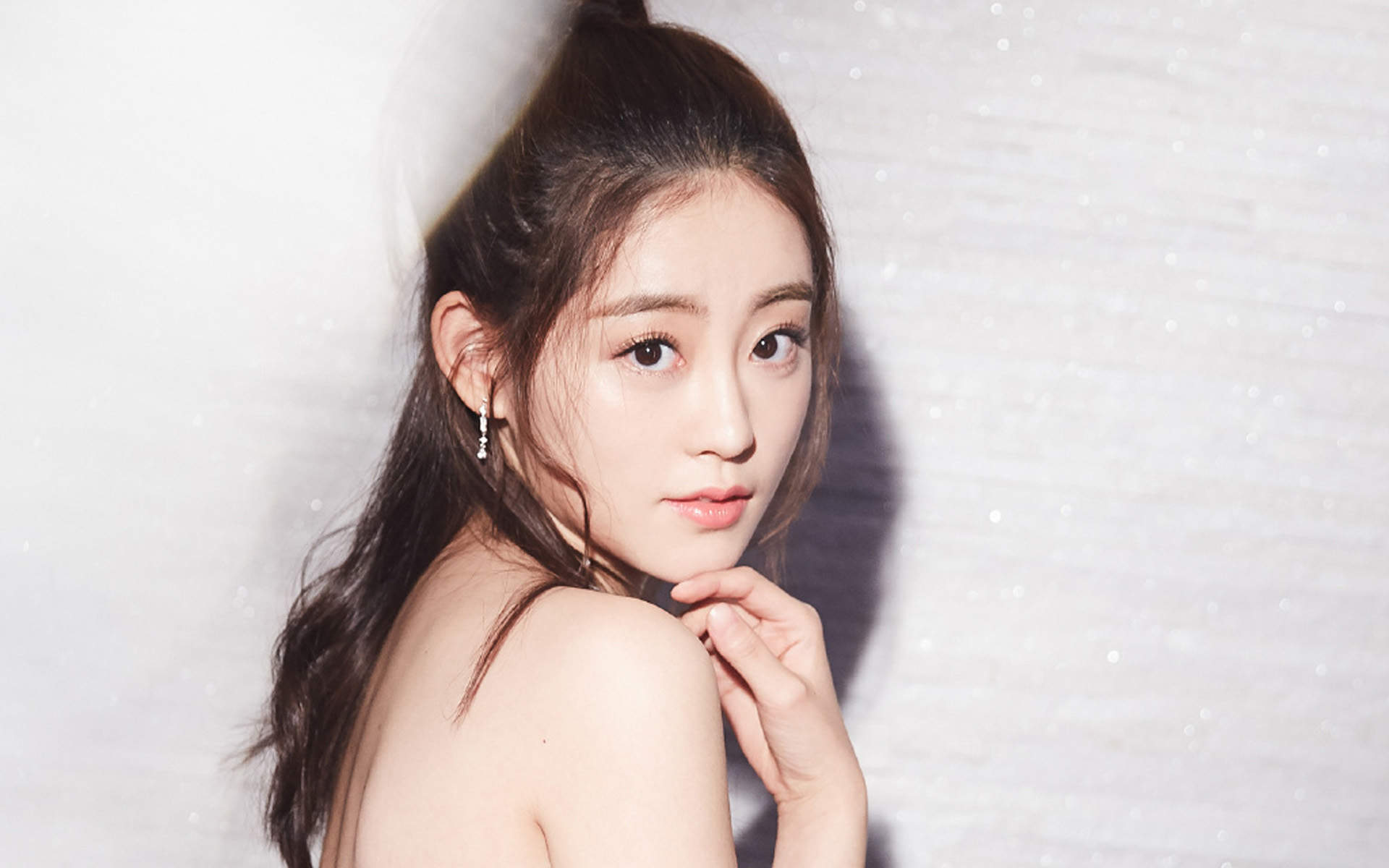 中国内地黑龙江齐齐哈尔女演员祝绪丹性感迷人写真桌面壁纸图片