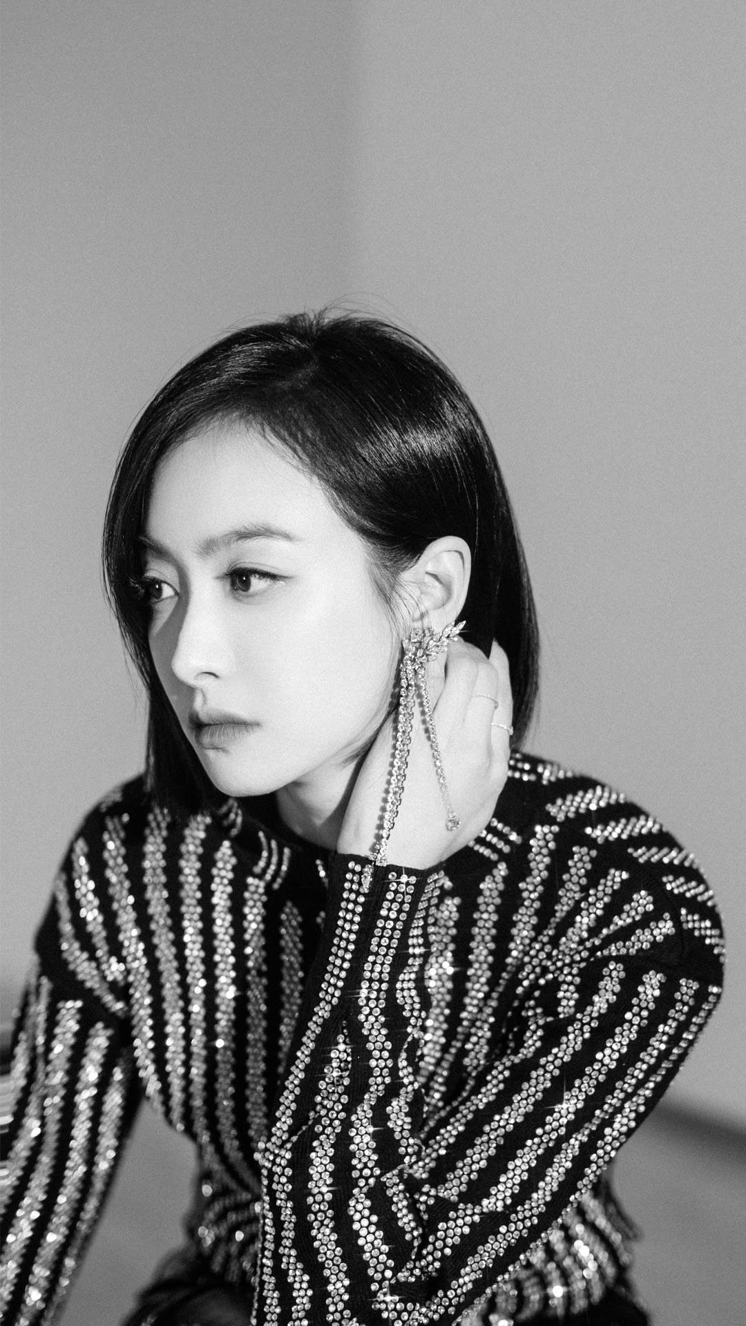 山东省青岛女演员宋茜妩媚动人写真桌面壁纸图片