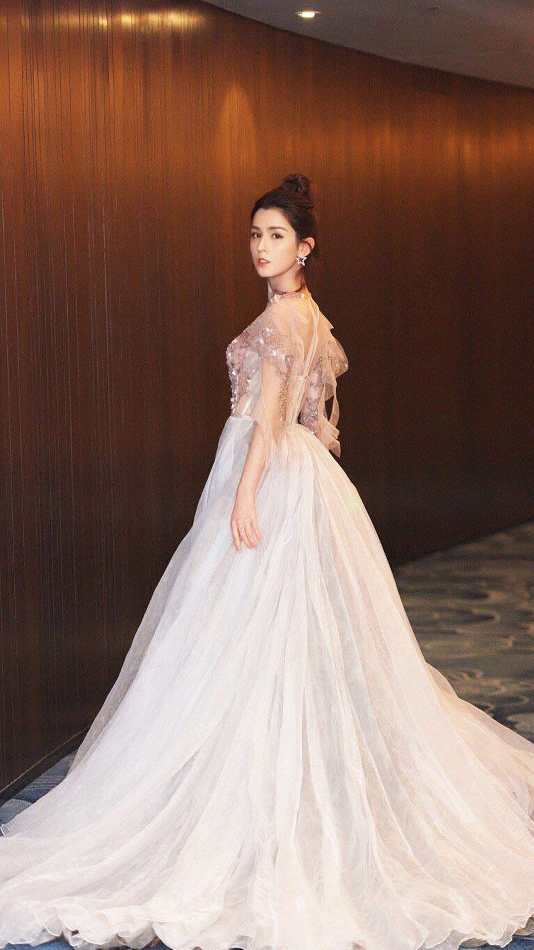 中国内地演员哈妮克孜最新时尚写真大片图片