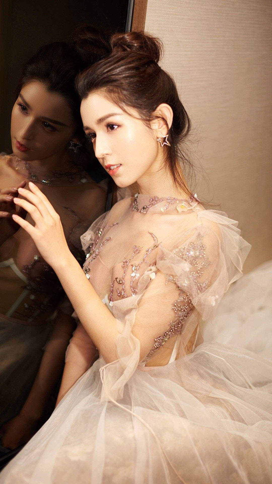 中国内地演员哈妮克孜唯美动人舞台照图片图片
