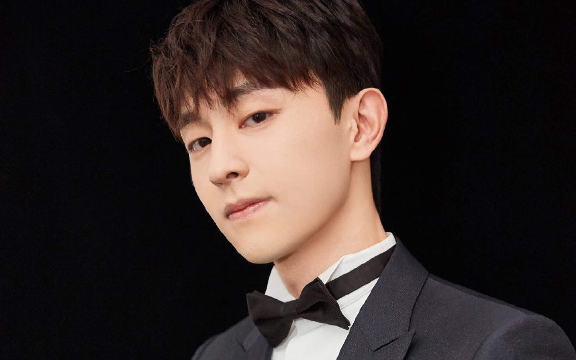 高清河北省石家庄男明显邓伦帅气迷人写真图片手机壁纸图片