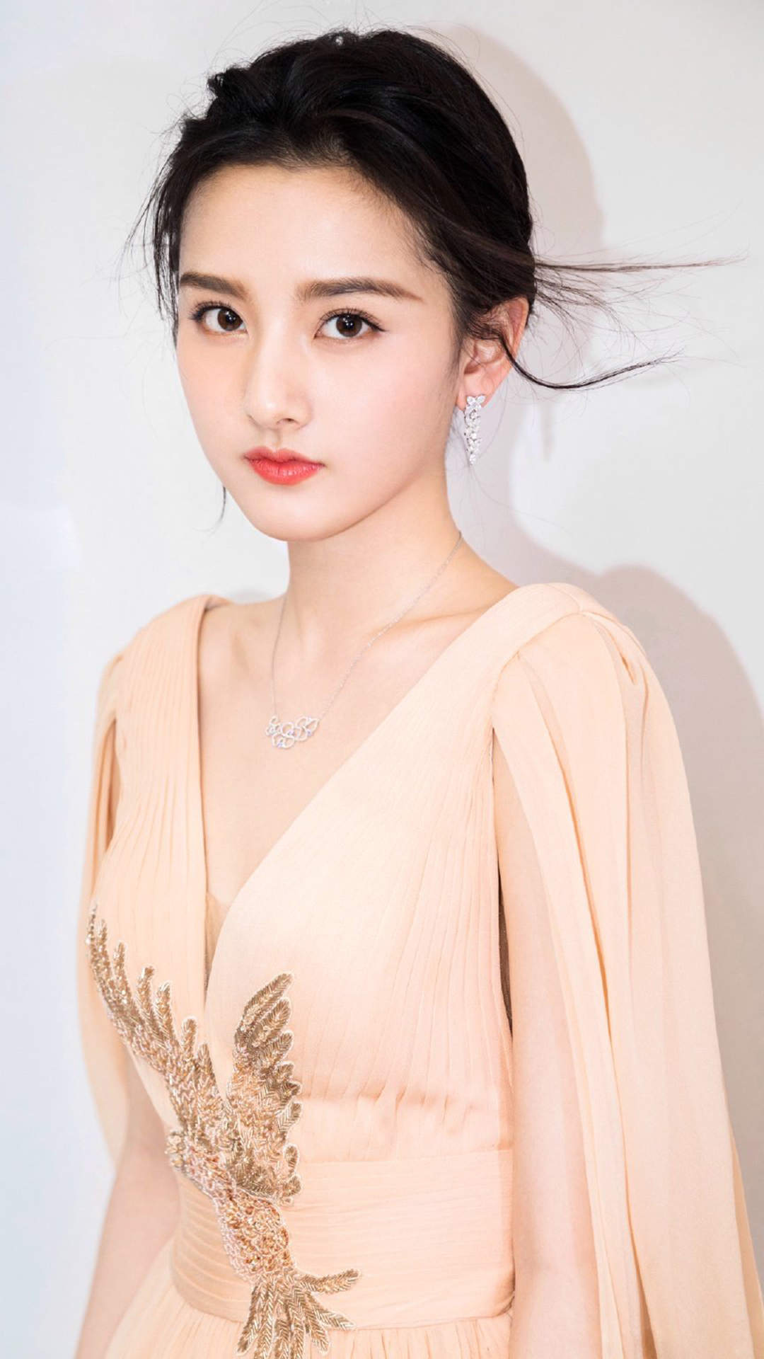 中国北京当代95后女演员宋祖儿清新时尚可爱写真图片桌面壁纸图片