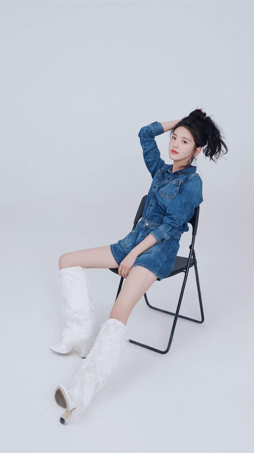 高清女明星模特章若楠酷美时尚写真图片图片