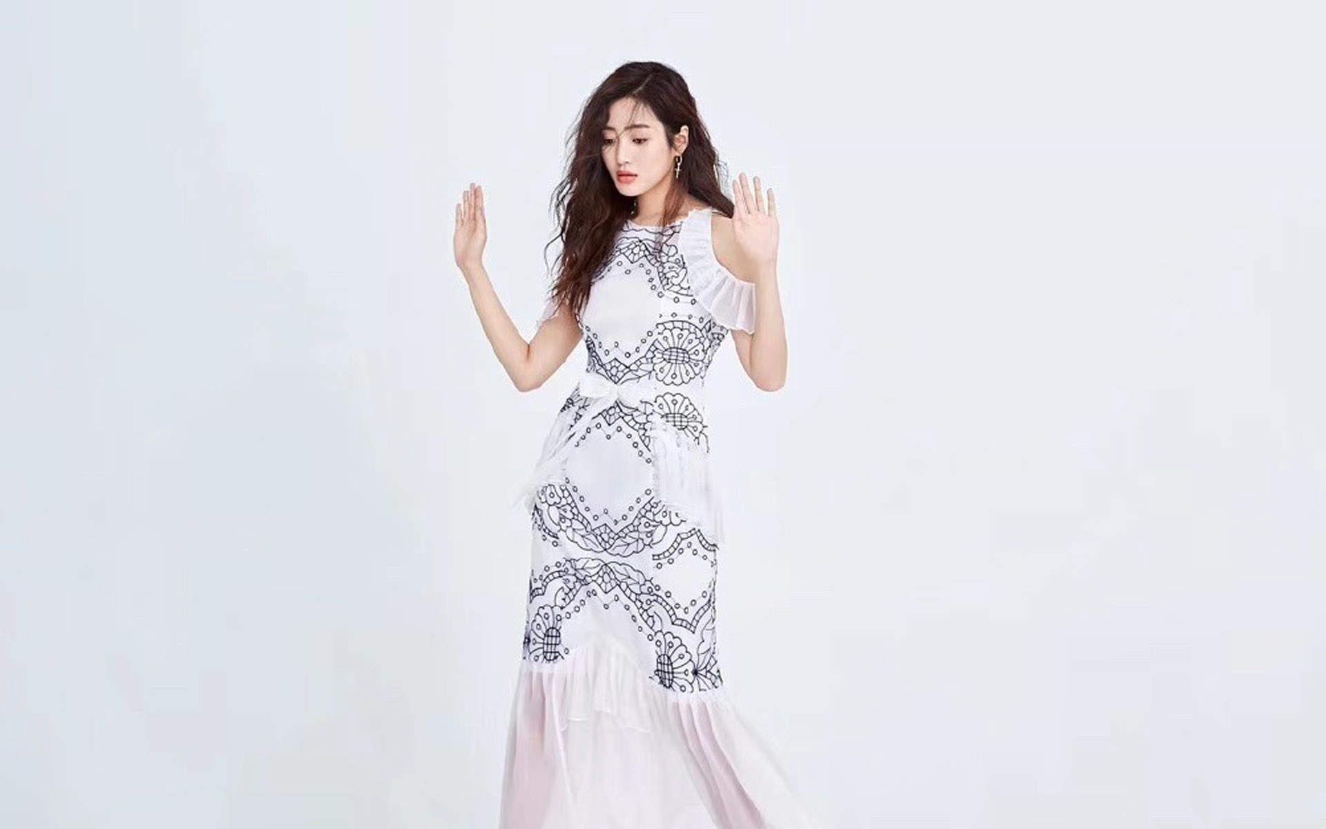 高清中国内地美女王梓薇性感写真手机壁纸图片