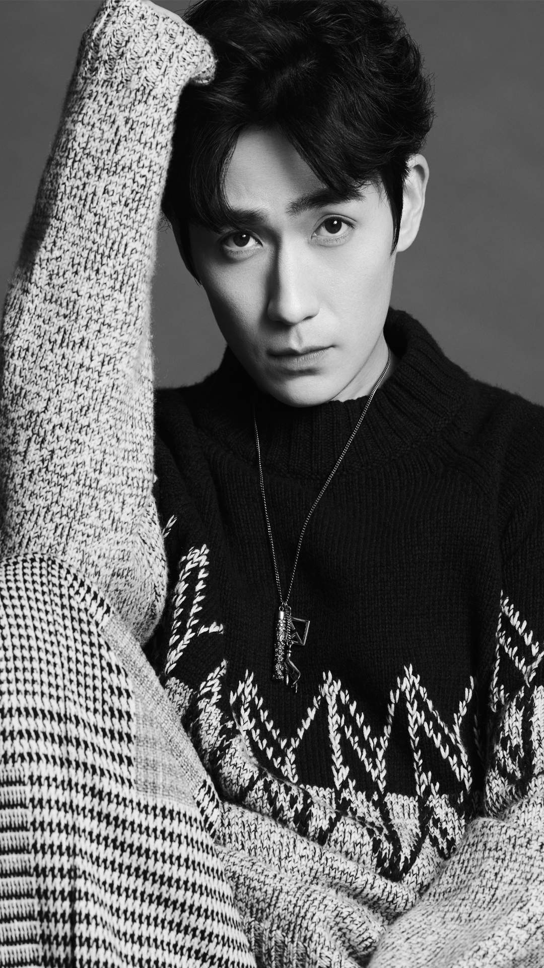 高清中国大陆武汉男演员朱朱一龙芭莎男士魅力写真大片图片