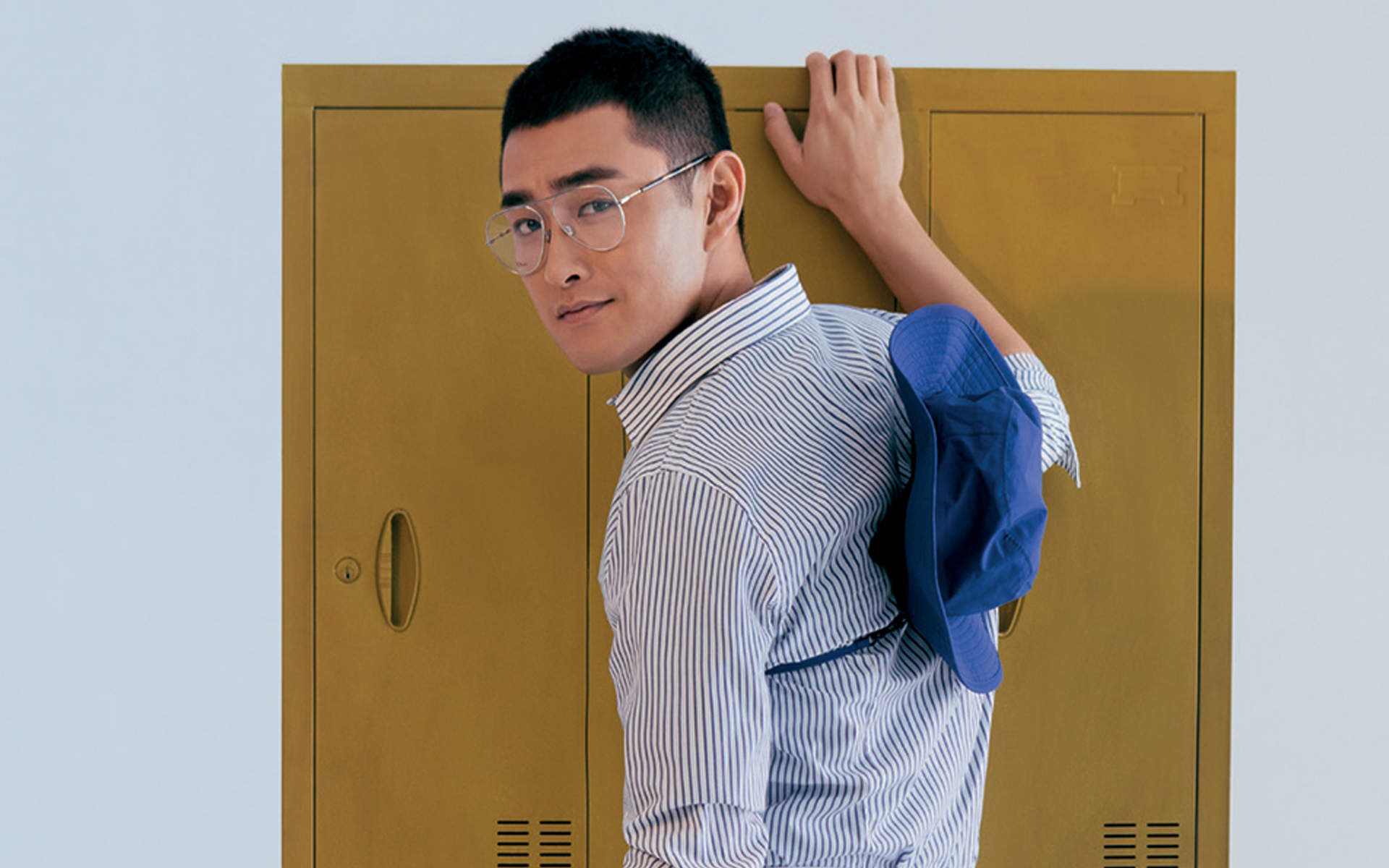中国内地辽宁鞍山男演员王彦霖帅气手机壁纸图片图片