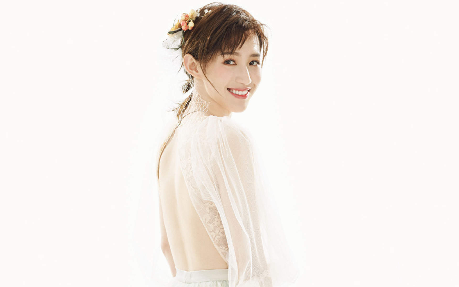 高清湖南衡阳美女气质美女苏青白色系珠宝写真图片图片