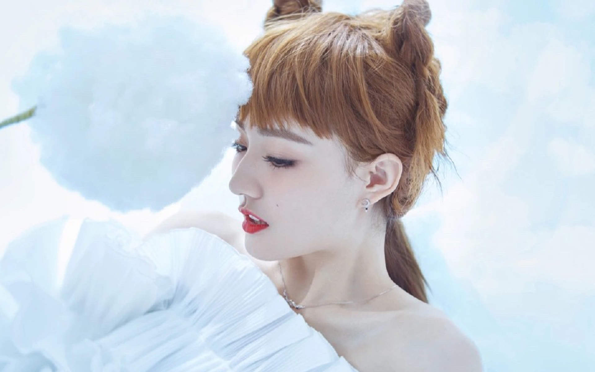 中国内地内蒙古呼和浩特女演员徐璐性感牛仔连体装时尚写真高清图片图片