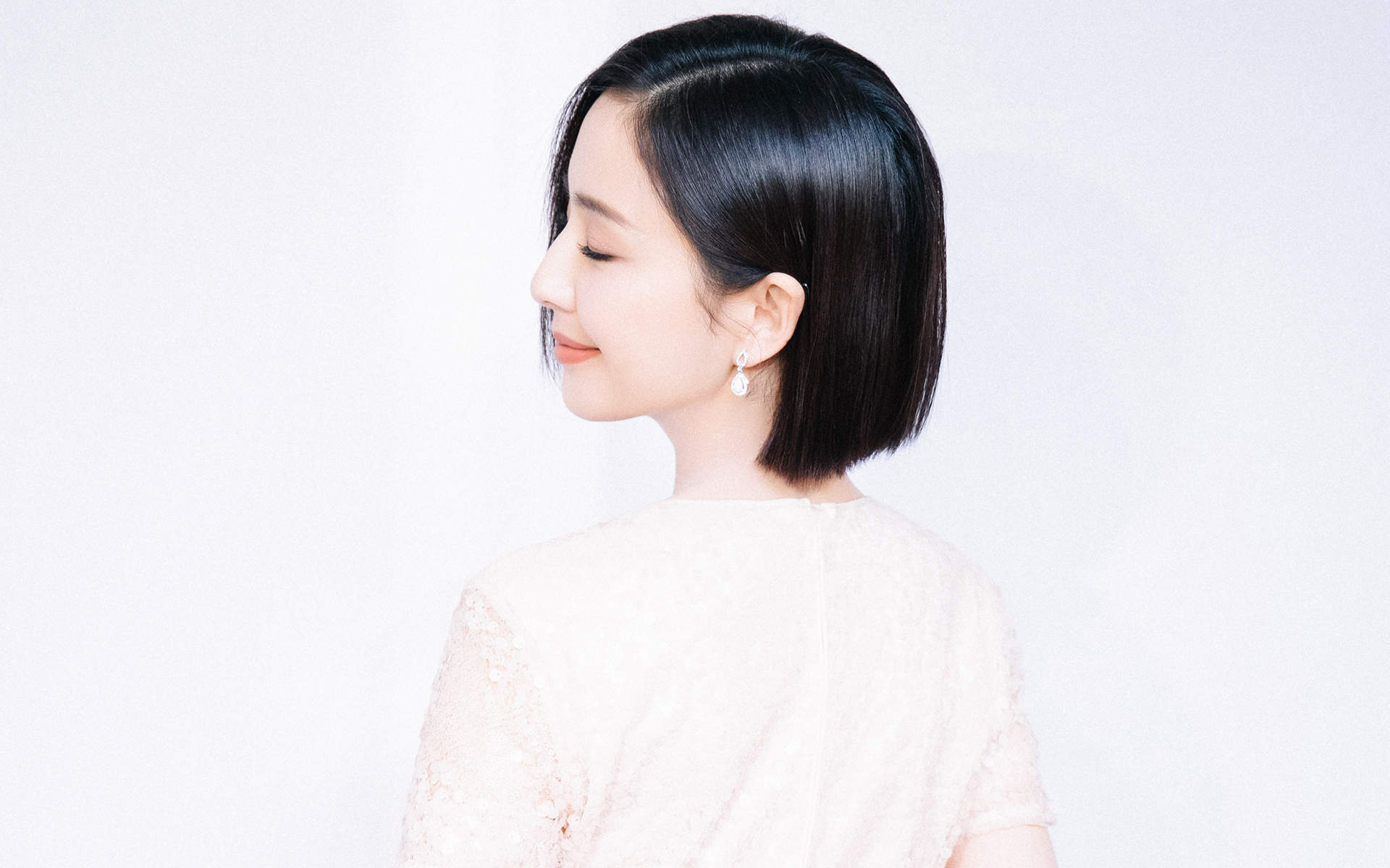 高清中国内地新疆伊犁影视女演员佟丽娅美艳性感高清桌面壁纸图片 高清中国内地新疆伊犁影视女演员佟丽娅美艳性感高清桌面壁纸图片