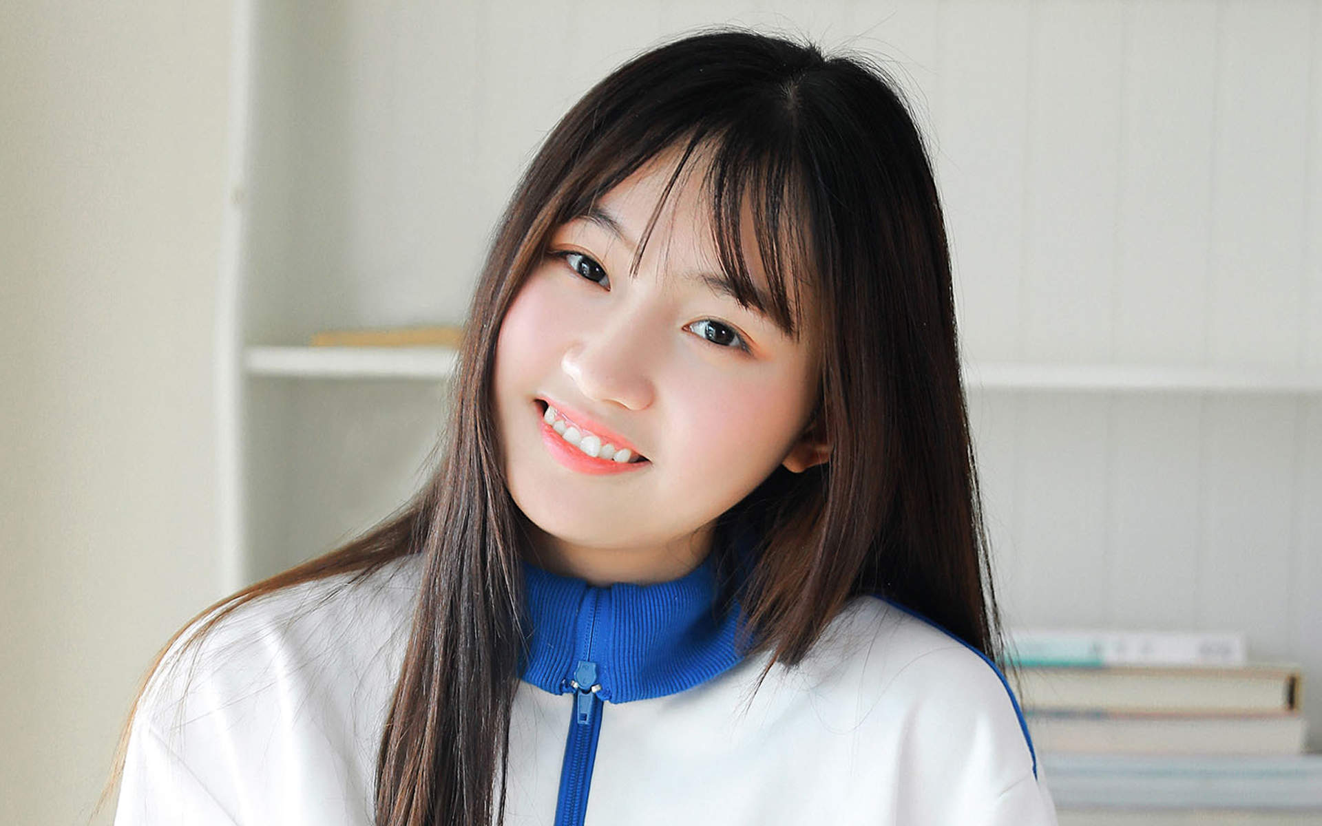 高清校花90后可爱清纯学生妹高清桌面壁纸图片