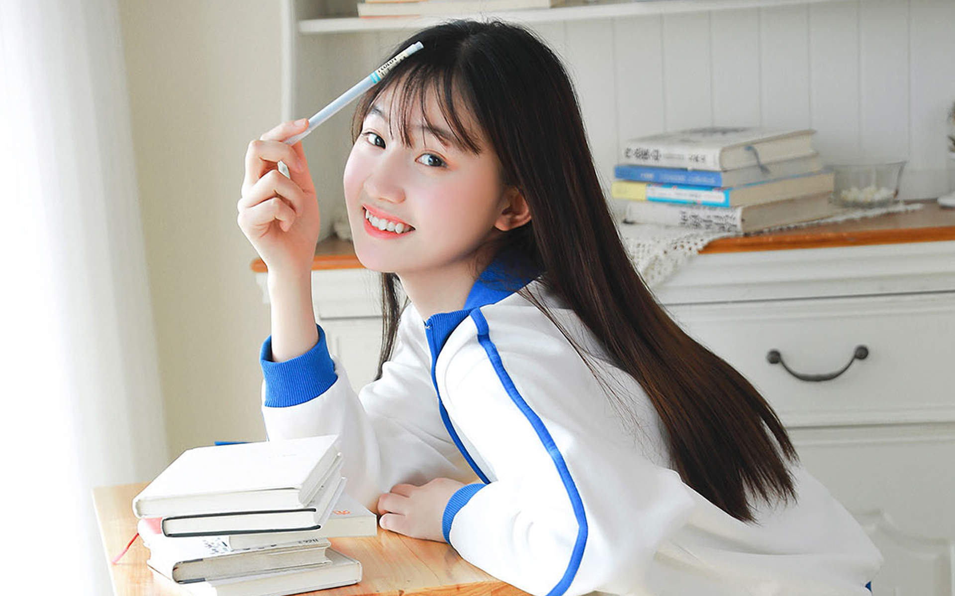 高清校花90后可爱清纯学生妹高清桌面壁纸图片