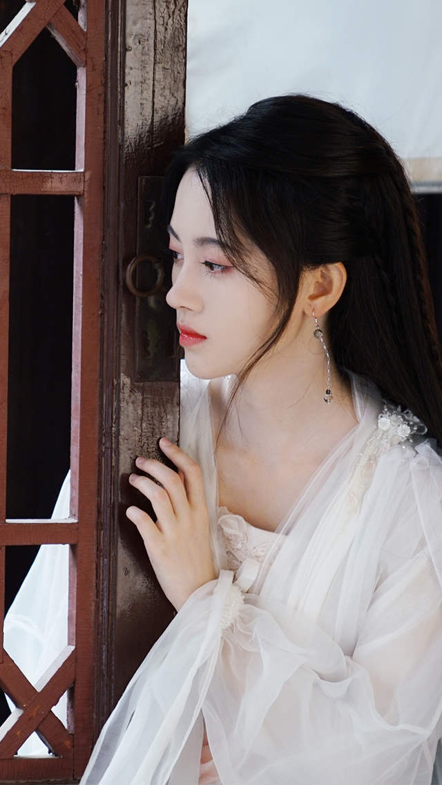 高清四川省遂宁美女鞠婧祎酷飒甜美代言写真图片图片