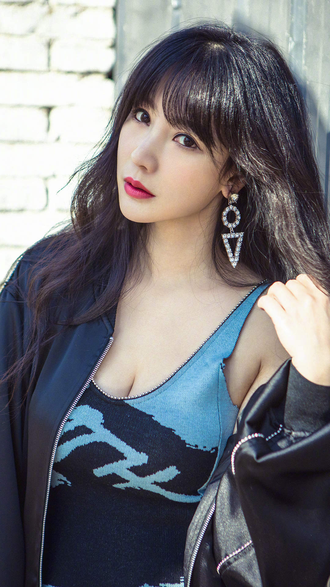 中国内地湖南衡阳女演员柳岩写真电脑桌面壁纸之网络美女图片