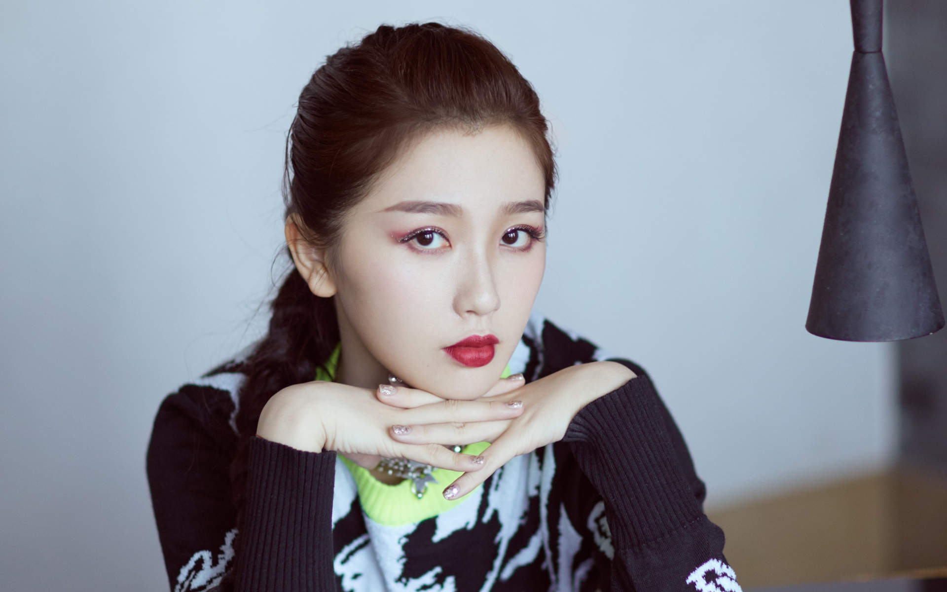 高清中国内地美女虞书欣甜美运动风写真图片图片