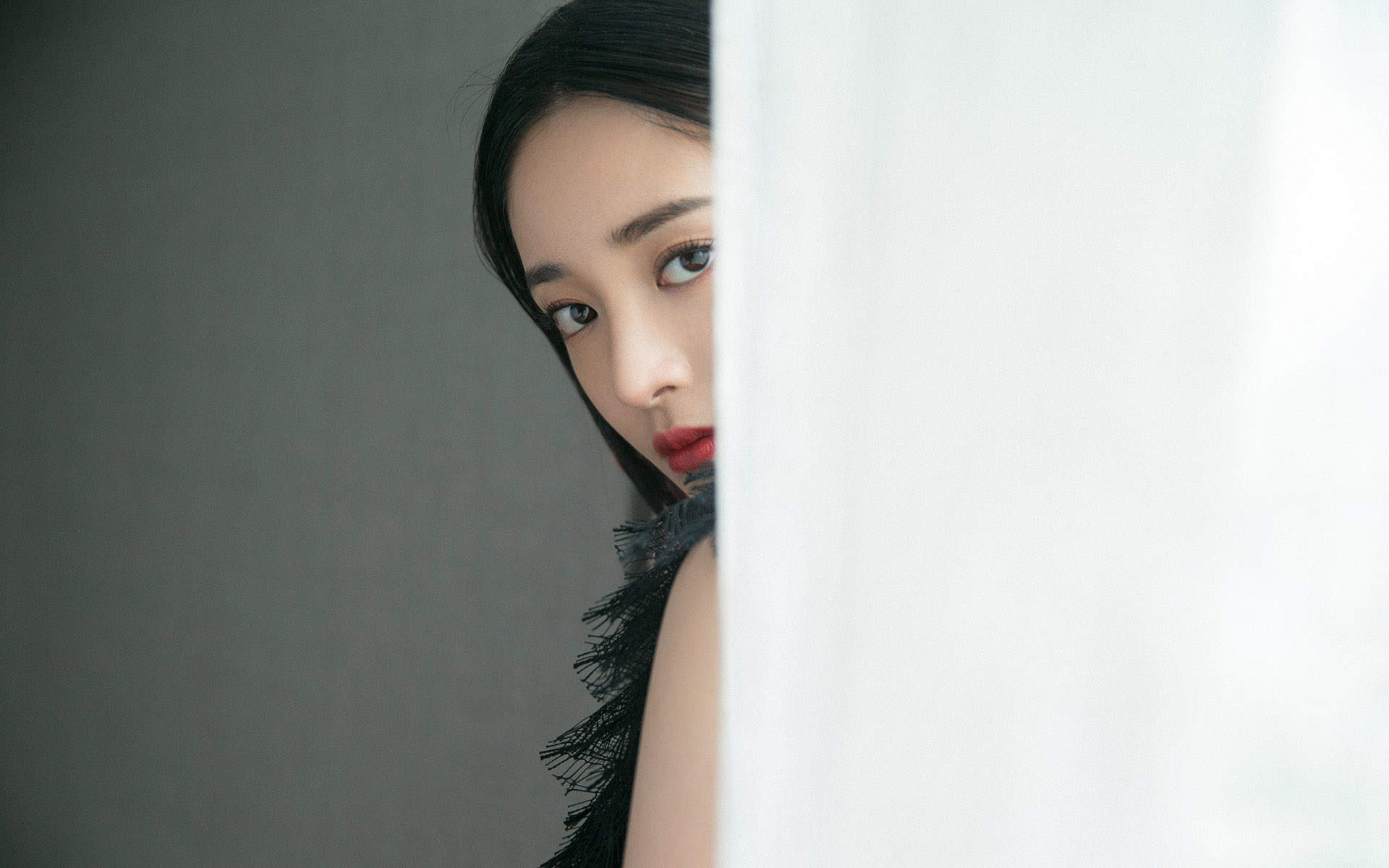 高清上海奉贤美女周洁琼甜美浪漫写真桌面壁纸图片