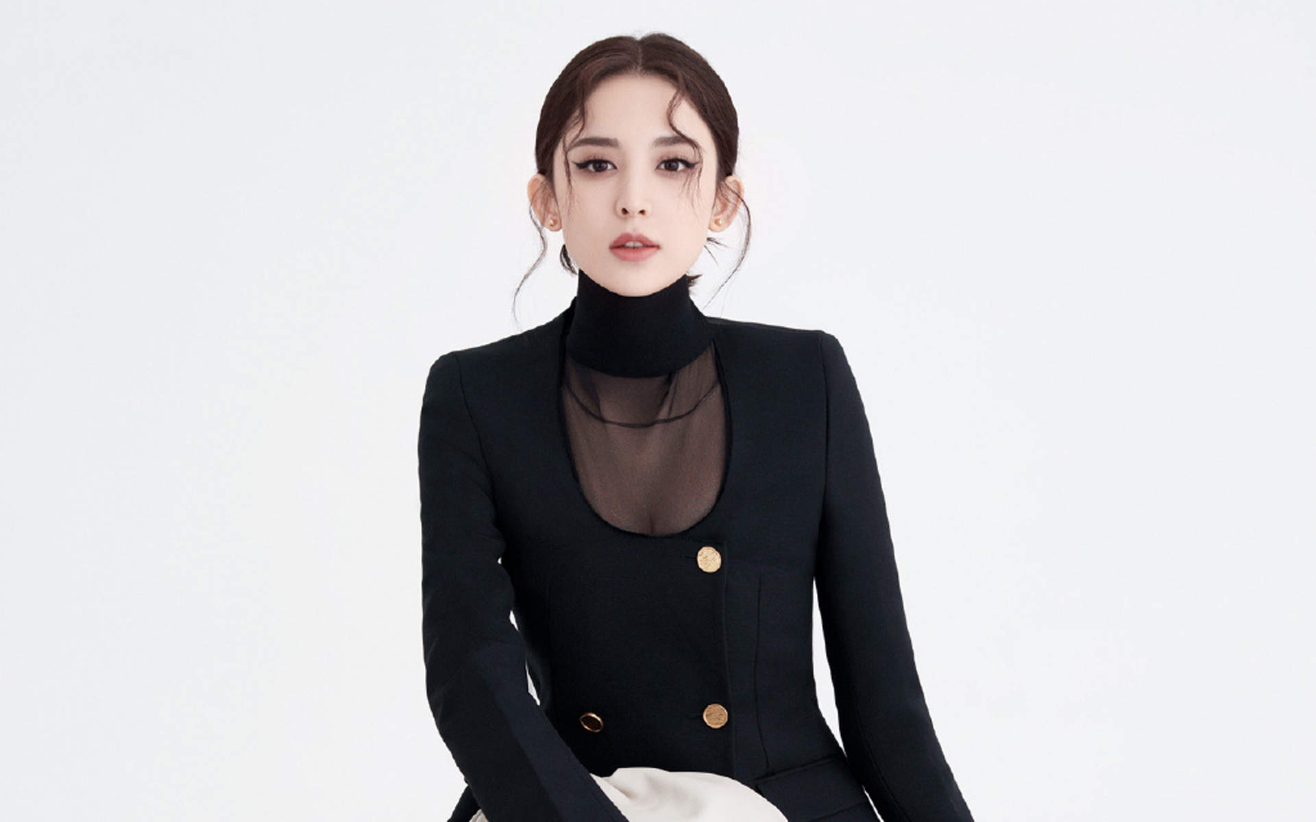 中国内地新疆乌鲁木齐市影视女演员古力娜扎玫瑰裙性感图片桌面壁纸图片 中国内地新疆乌鲁木齐市影视女演员古力娜扎玫瑰裙性感图片桌面壁纸图片