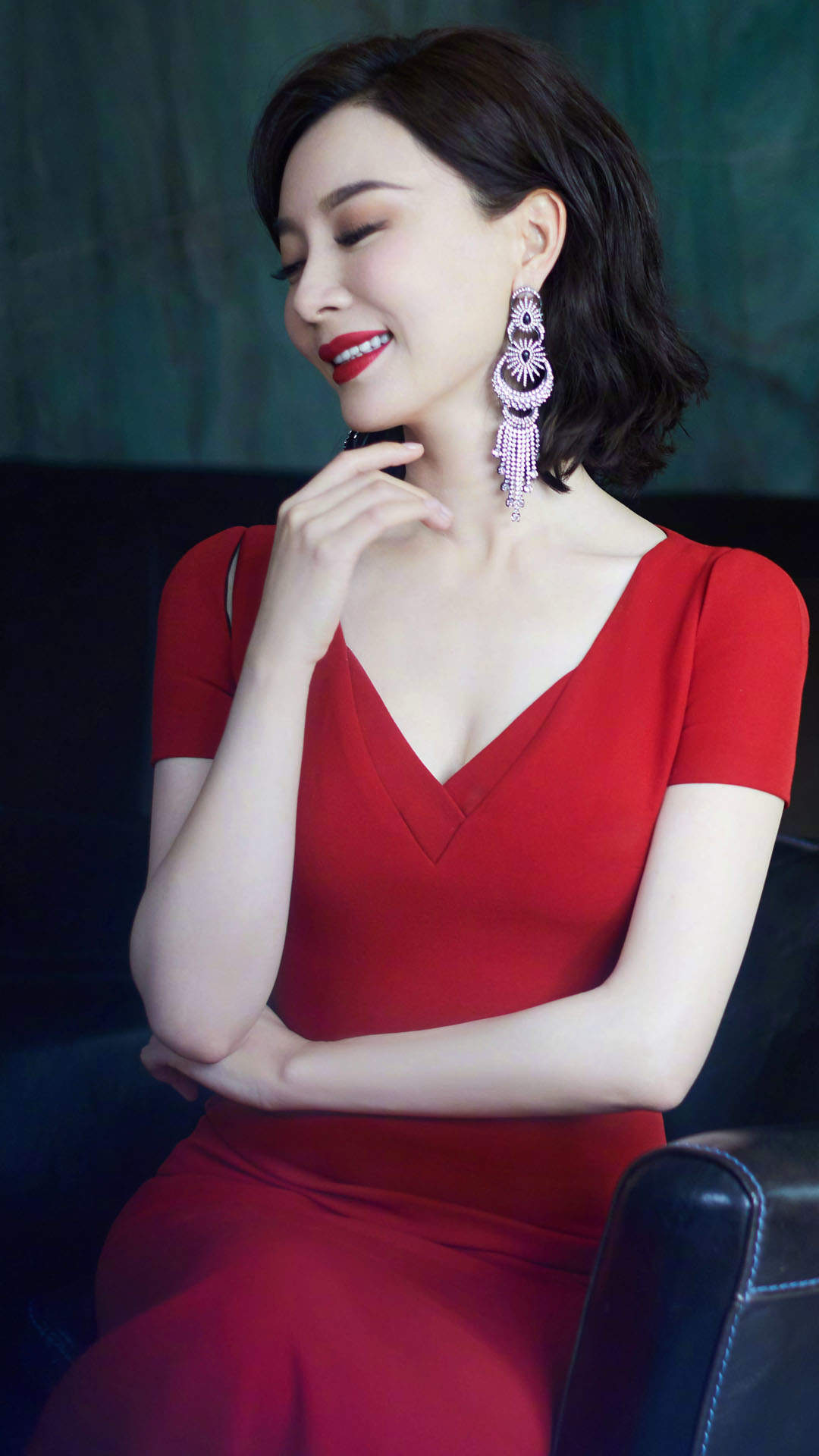 中国影视湖北黄石女演员性感红唇陈数彰显高贵冷艳图片