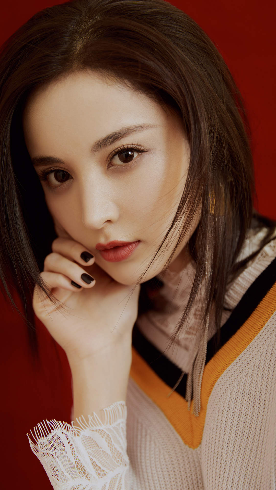 中国内地新疆乌鲁木齐市影视女演员古力娜扎率性性感写真手机壁纸图片