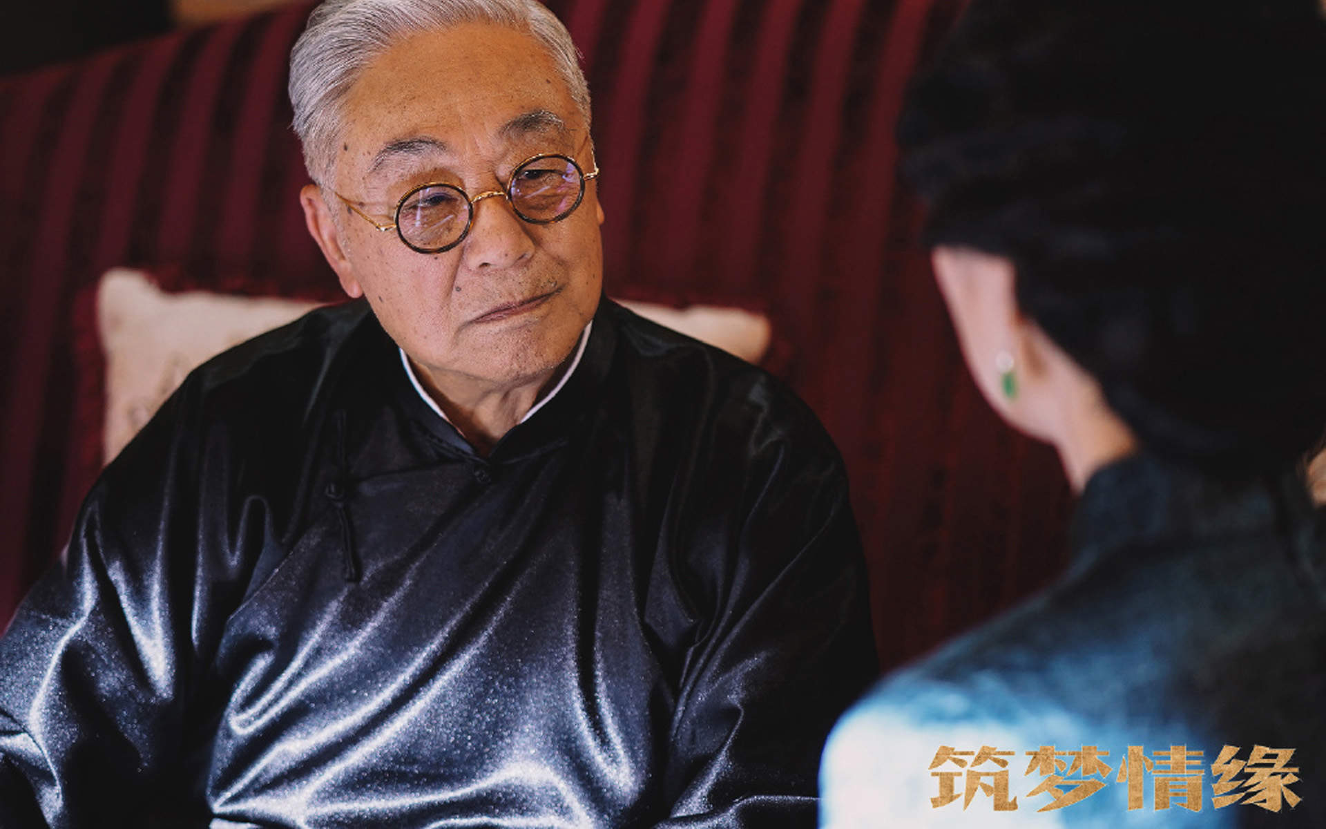 关晓彤性感优雅图片桌面电脑壁纸图片