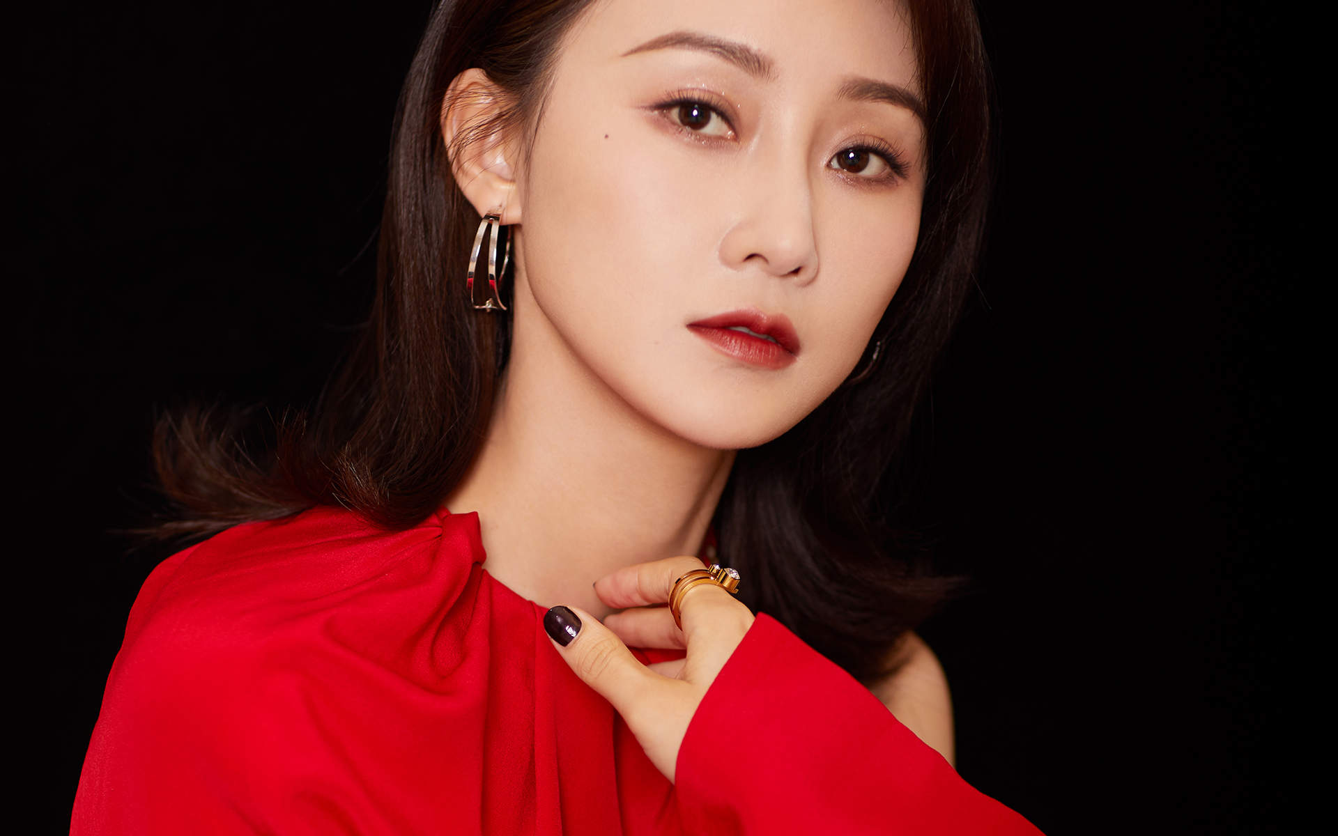 中国内地辽宁省大连女演员林鹏时尚干练活动写真图片图片