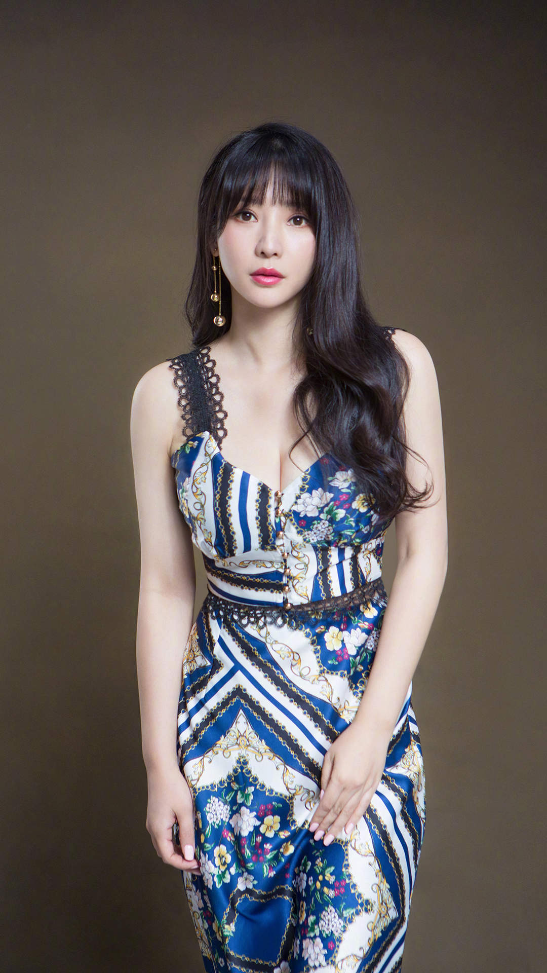 中国内地湖南衡阳女演员柳岩性感优雅写真桌面壁纸图片 中国内地湖南衡阳女演员柳岩性感优雅写真桌面壁纸图片