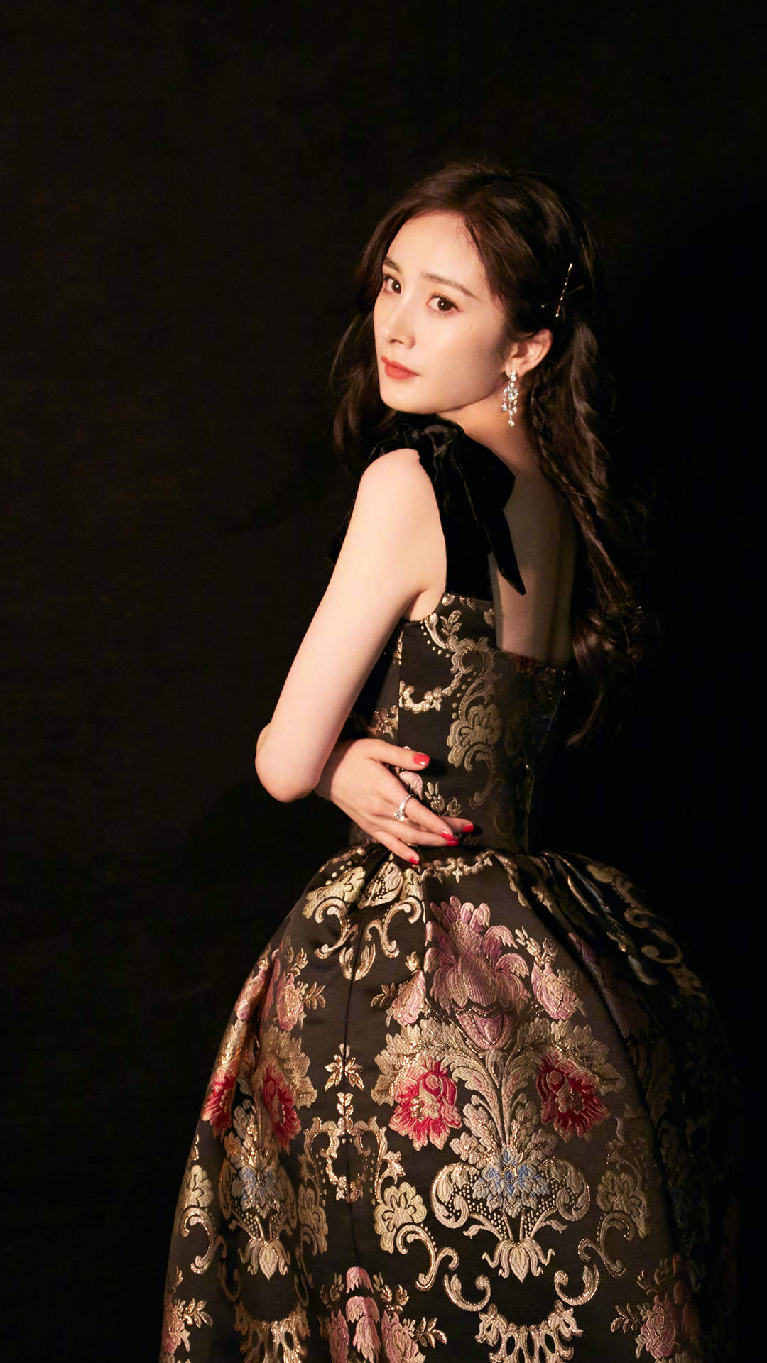 中国内地北京影视女演员杨幂妩媚动人写真桌面壁纸图片