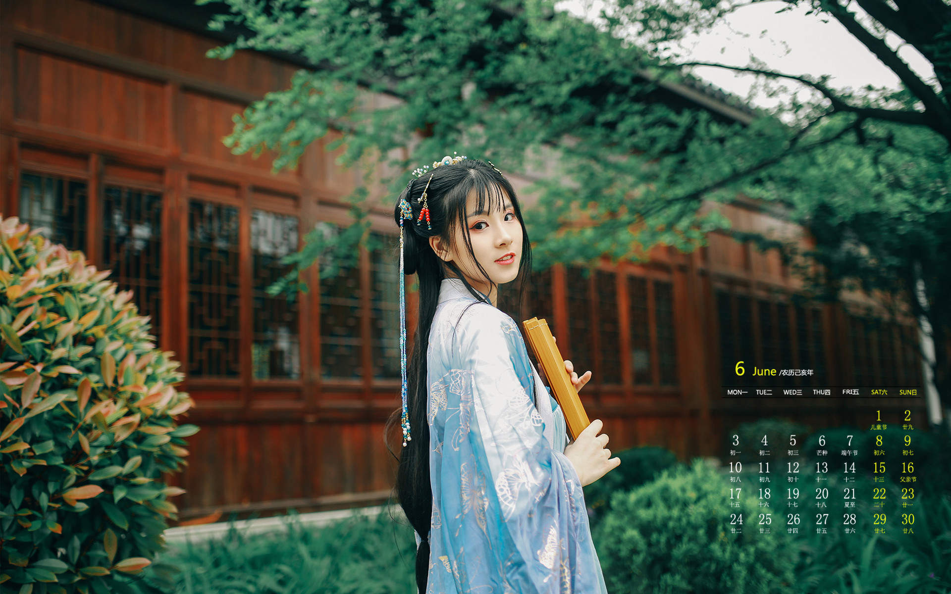 花树下的汉服美女清纯靓丽如花似玉写真图片图片