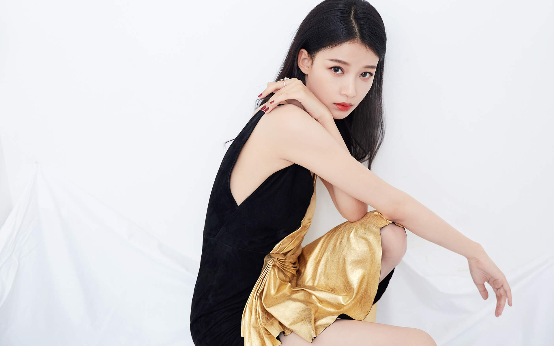 林省通化市集安女明星孙怡妩媚动人时尚写真大片图片