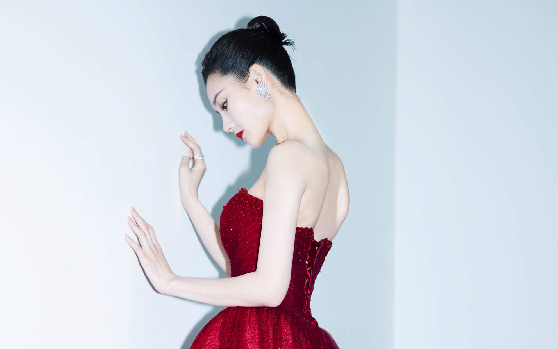 李一桐图片