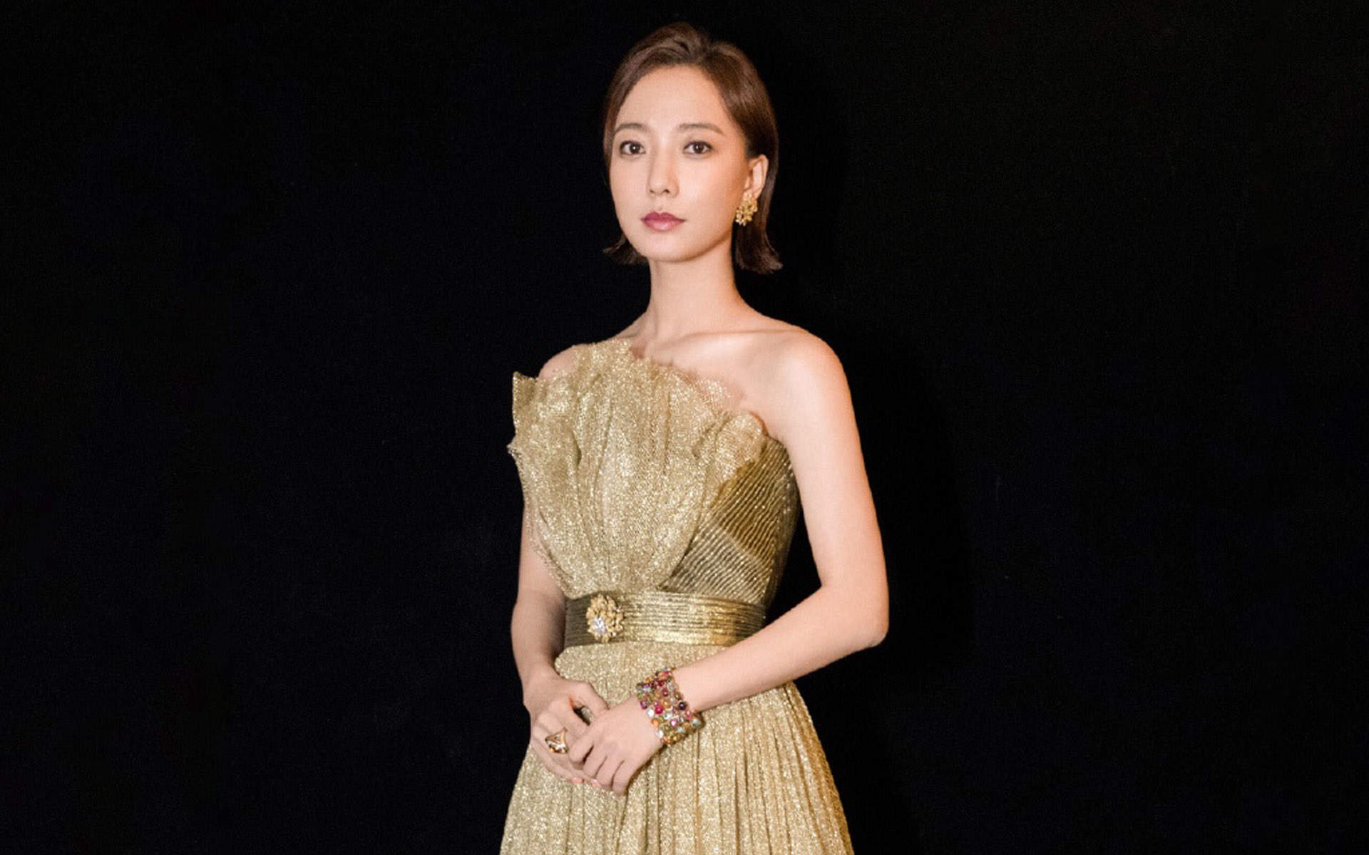 中国内地内蒙古赤峰女演员王珞丹《被光抓走的人》发布会图片图片