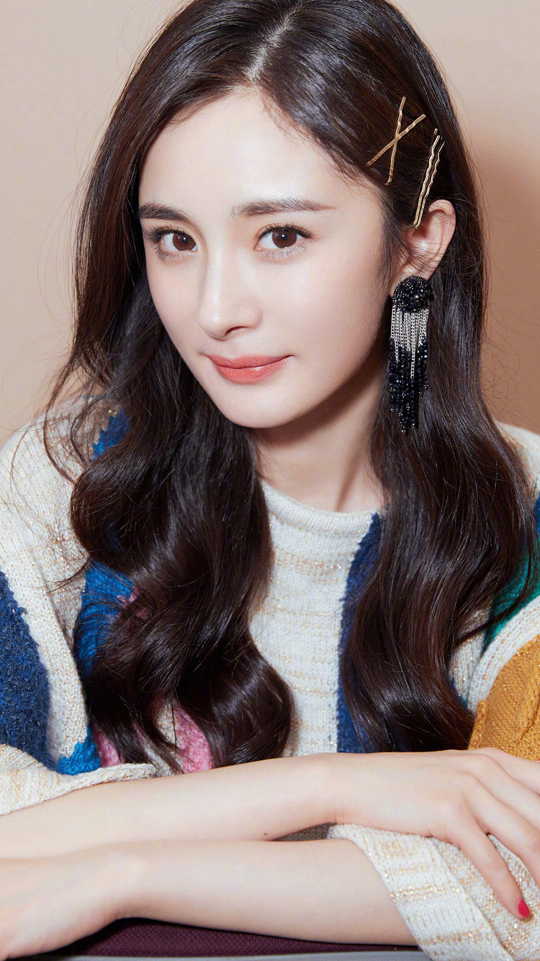 中国内地北京影视女演员杨幂妩媚动人写真桌面壁纸图片