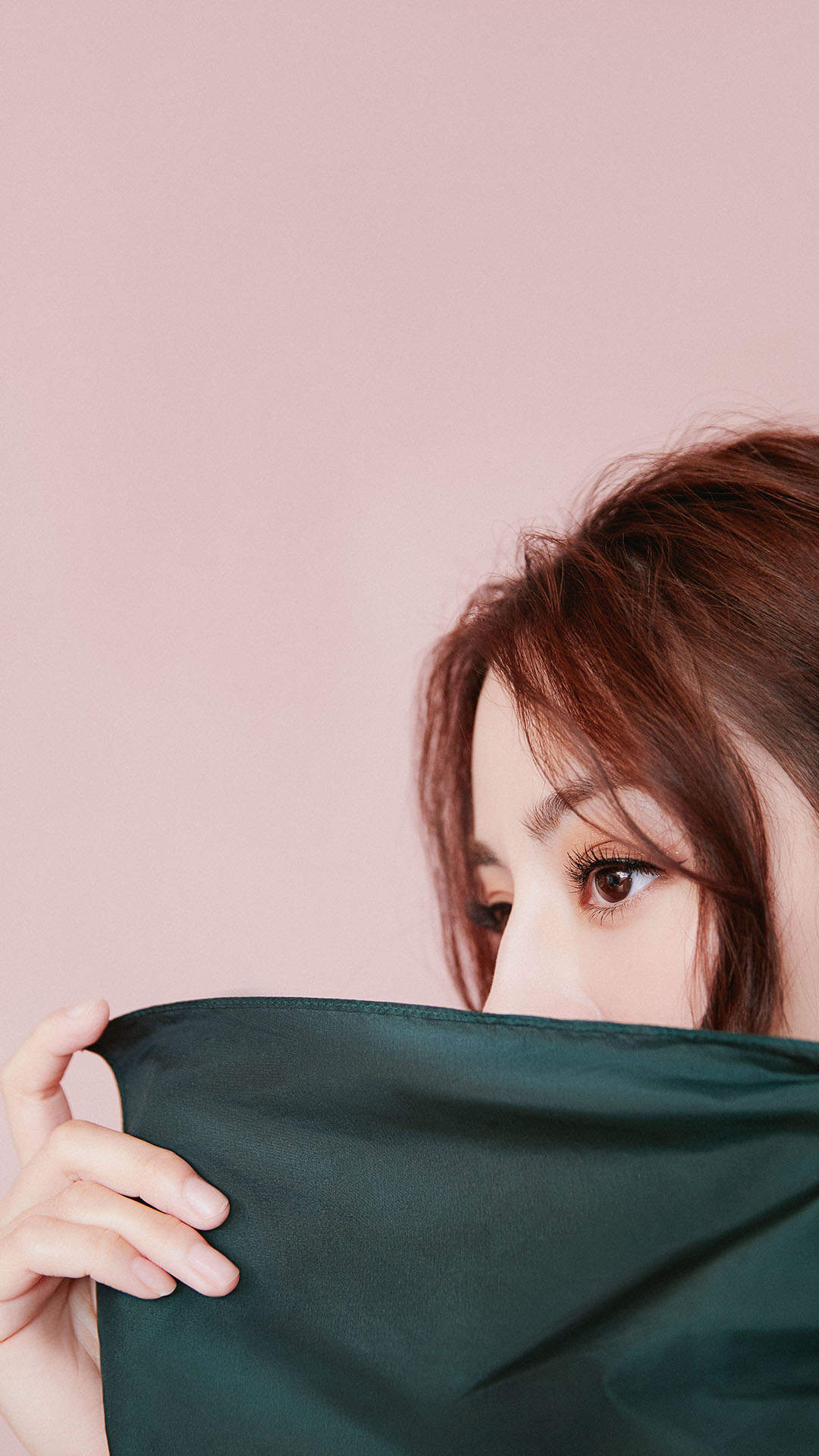新疆乌鲁木齐美女演员迪丽热巴性感迷人写真桌面壁纸图片