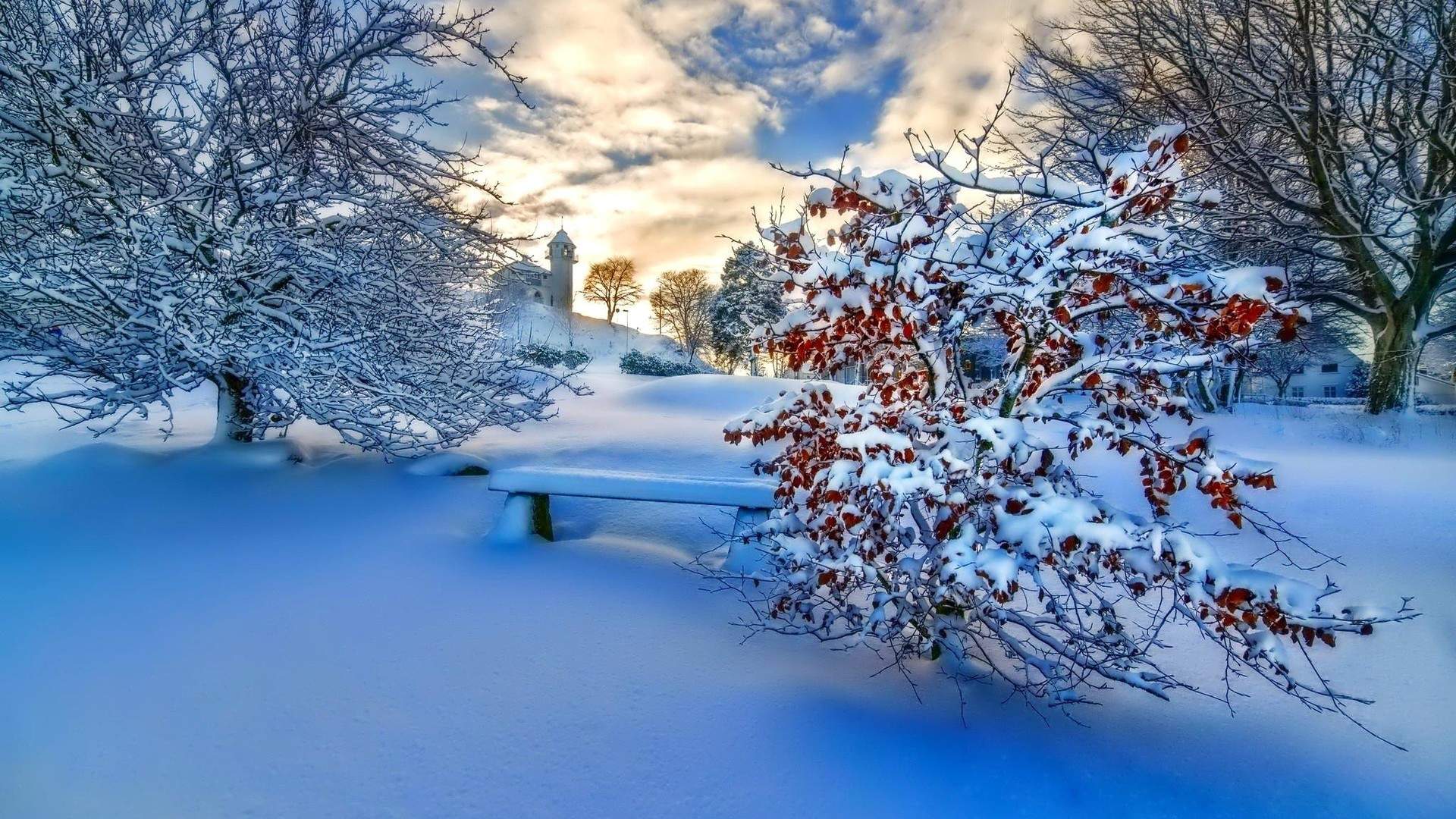十二月唯美雪景高清桌面壁纸图片