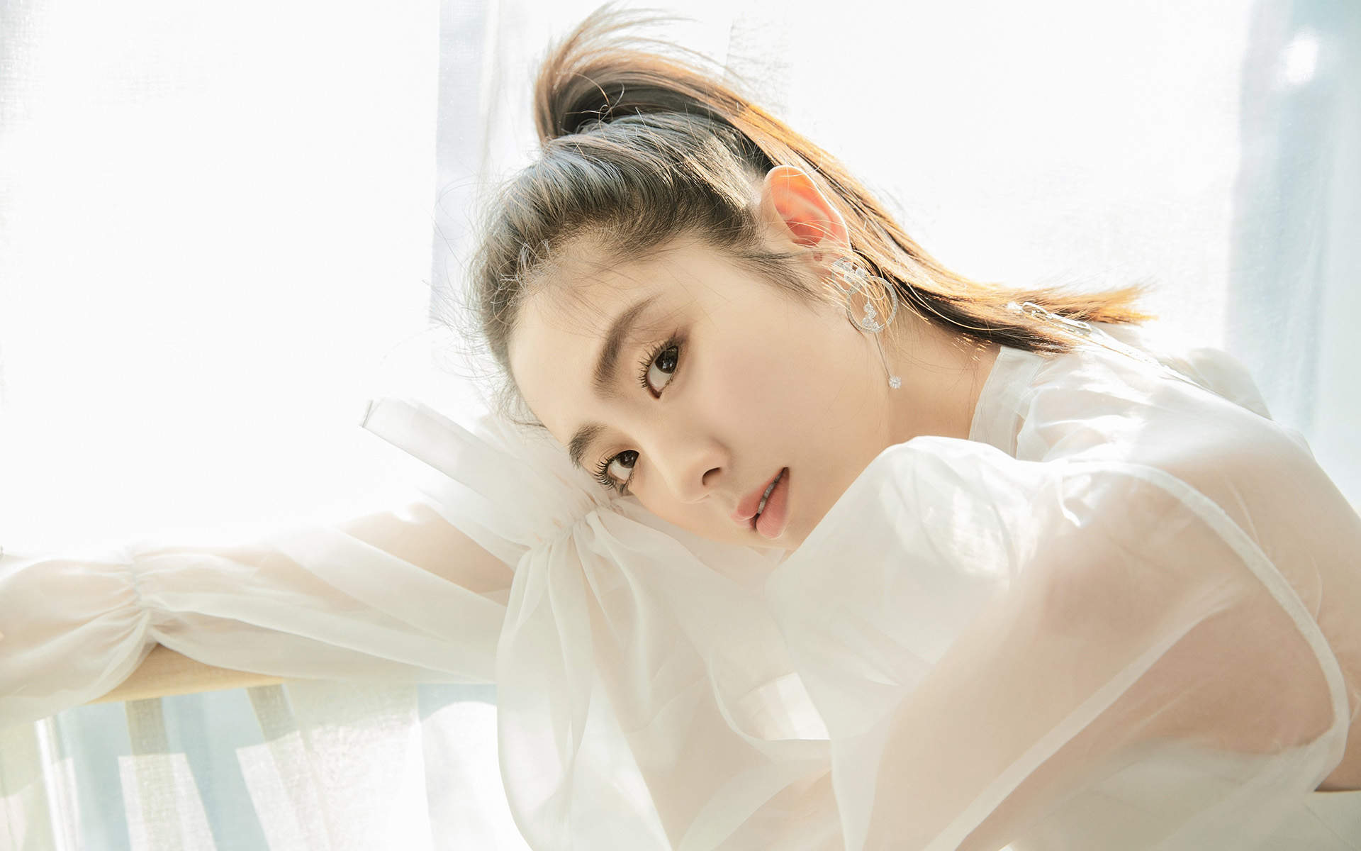 高清中国内地北京朝阳女演员邢菲清爽唯美高清桌面壁纸图片 高清中国内地北京朝阳女演员邢菲清爽唯美高清桌面壁纸图片