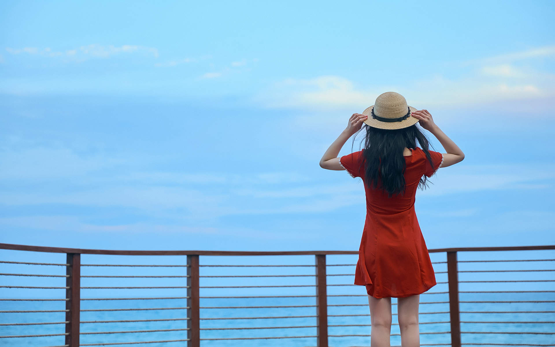 高清上海奉贤美女周洁琼甜美浪漫写真桌面壁纸图片