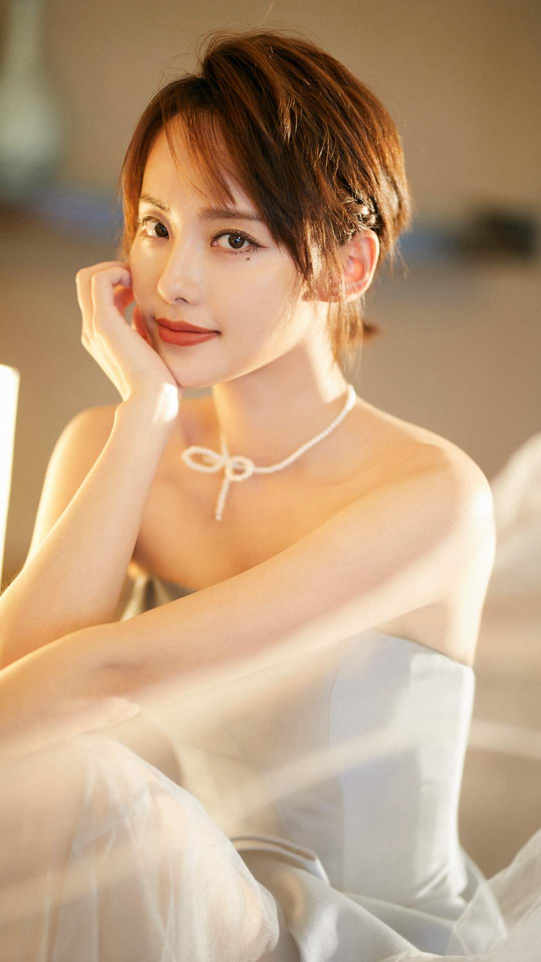 张嘉倪性感露背透视裙妩媚写真图片图片