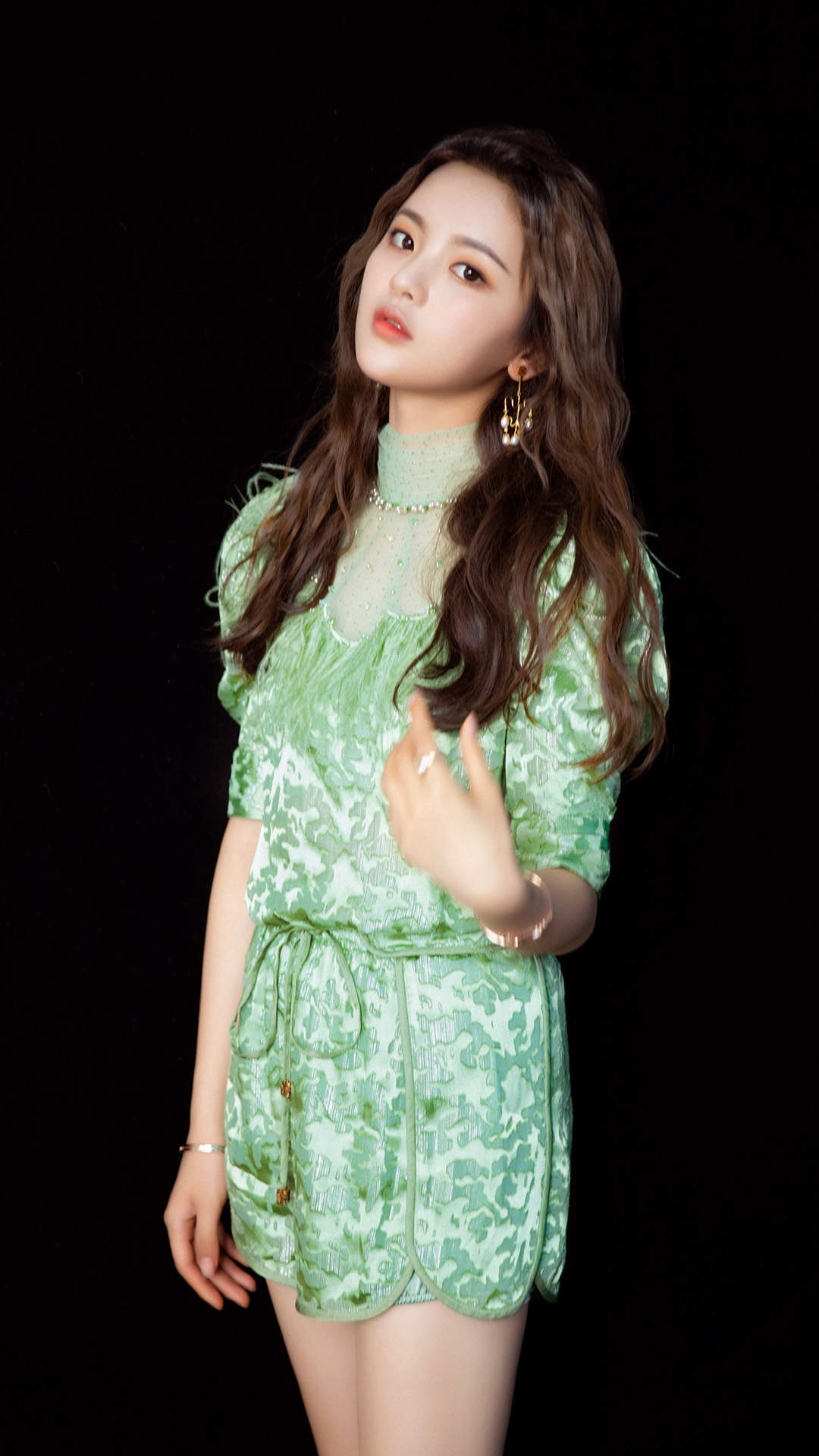 高清江苏女星杨超越清新甜美写真手机壁纸图片