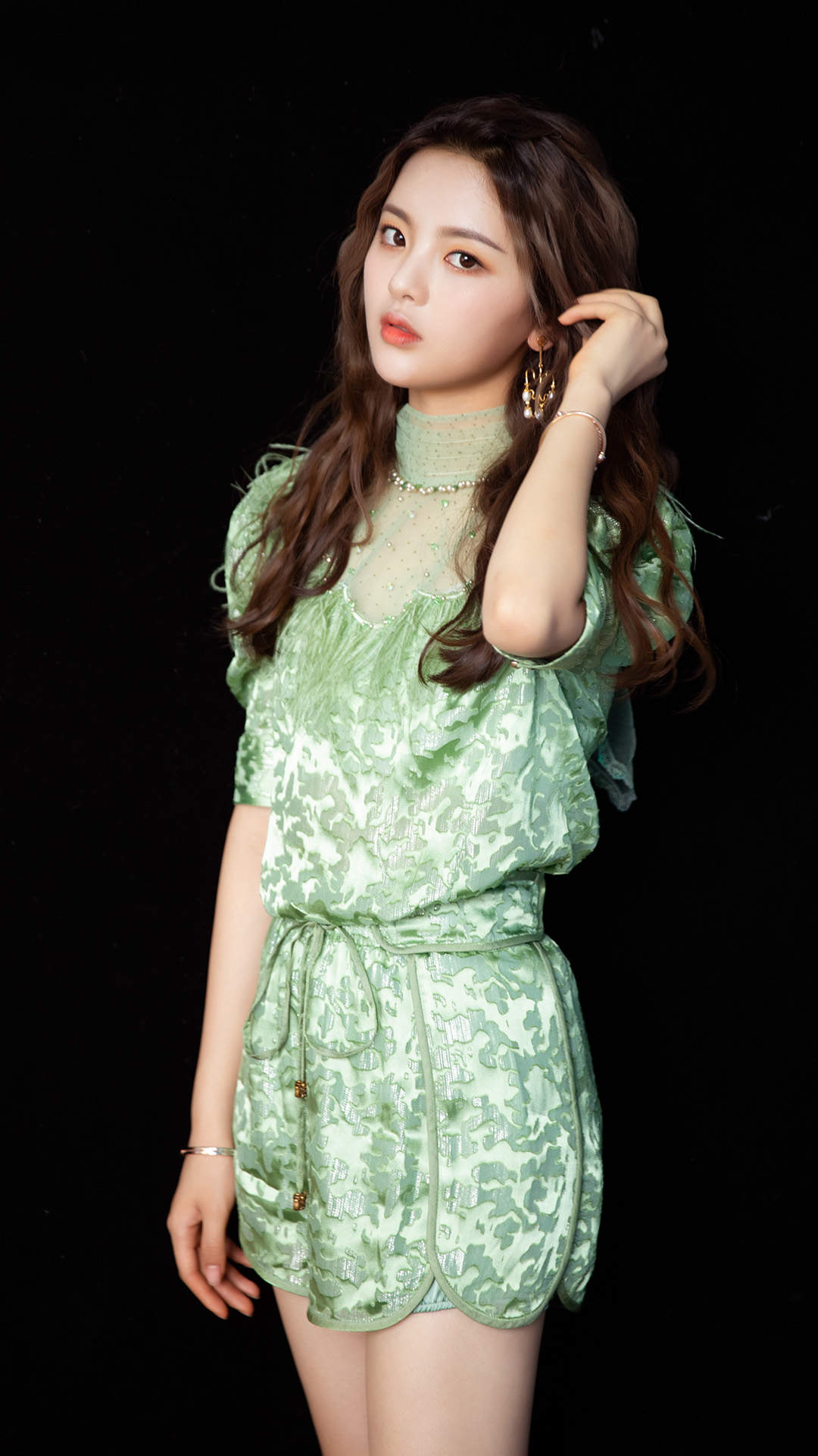 高清江苏女星杨超越清新甜美写真手机壁纸图片