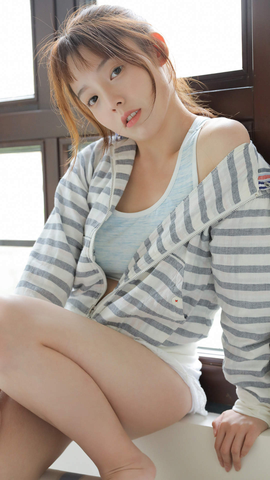 甜美蕾丝美女手机壁纸图片