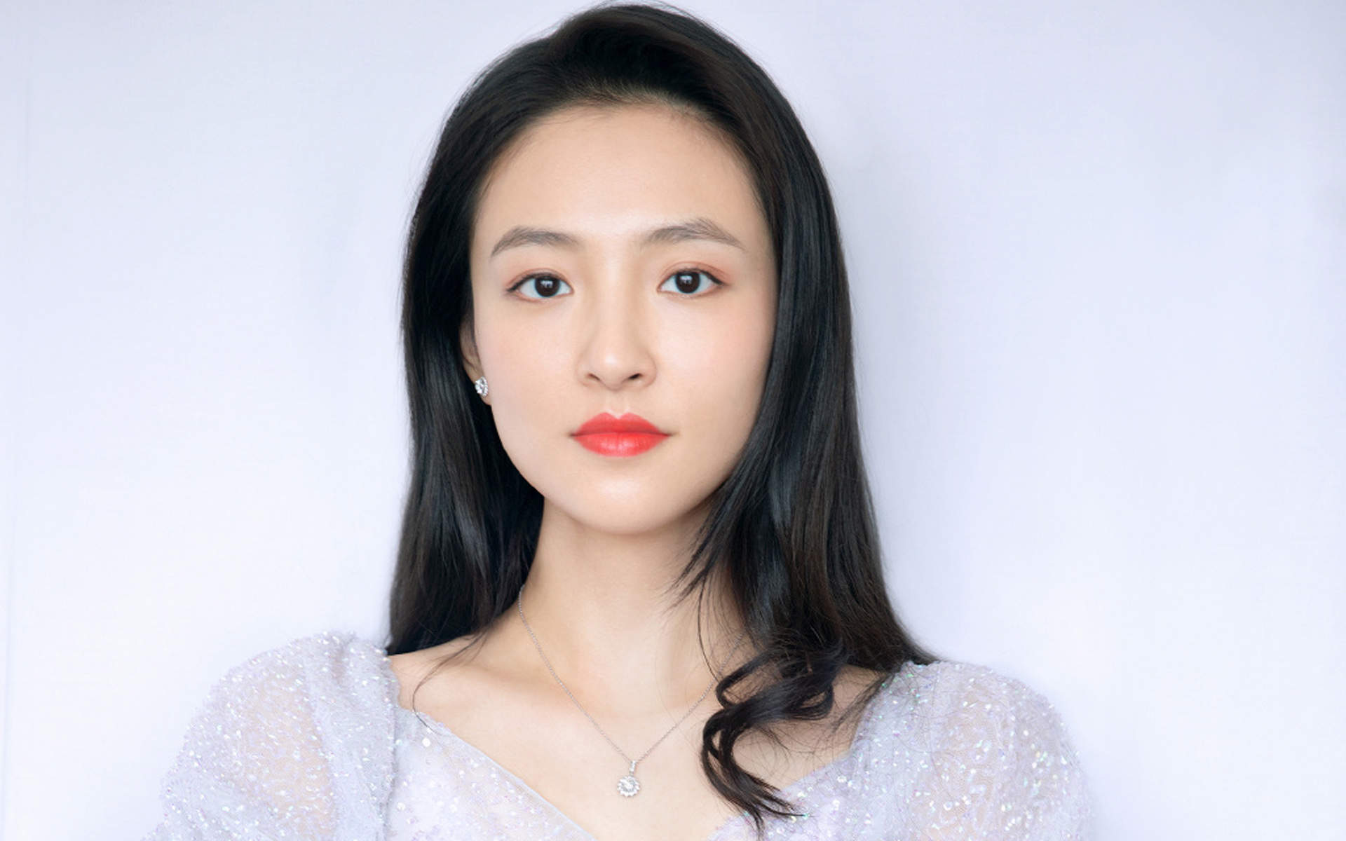 吴倩图片