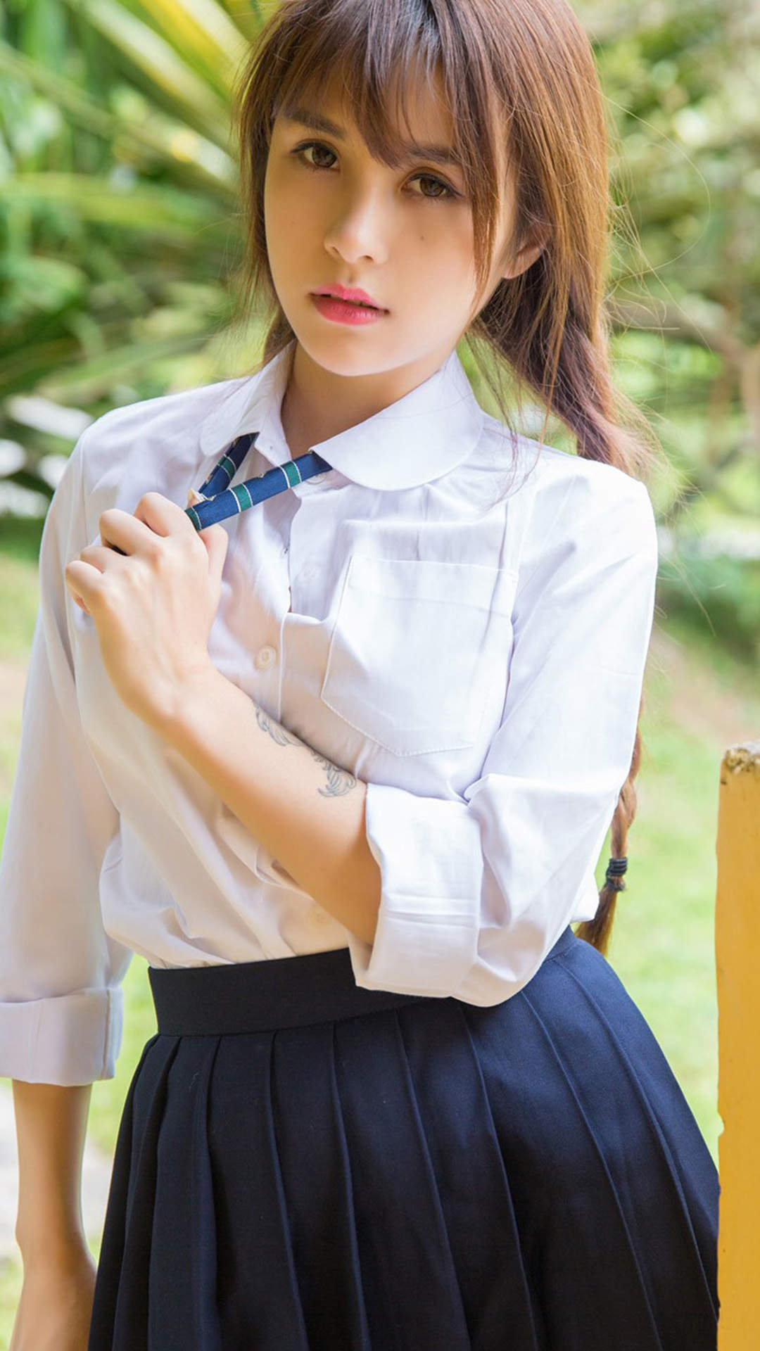 甜美蕾丝美女手机壁纸图片