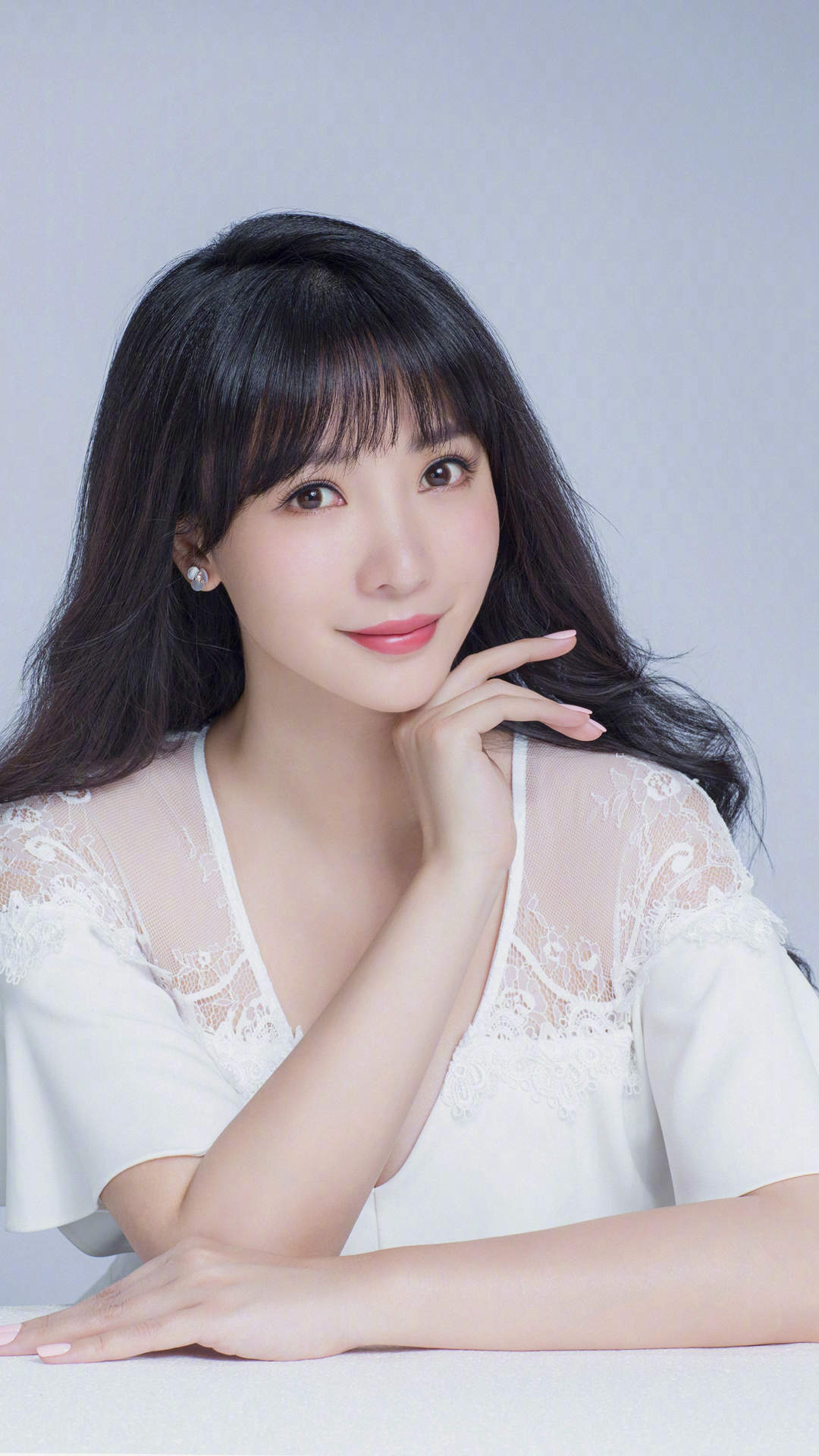 中国内地湖南衡阳女演员柳岩写真电脑桌面壁纸之网络美女图片
